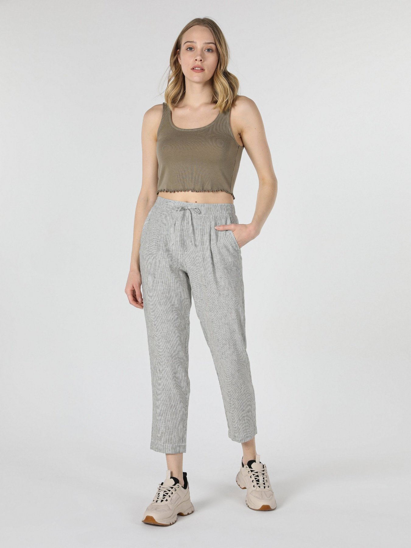 Брюки повседневные Colin’s модель CL1058539KHA Фото