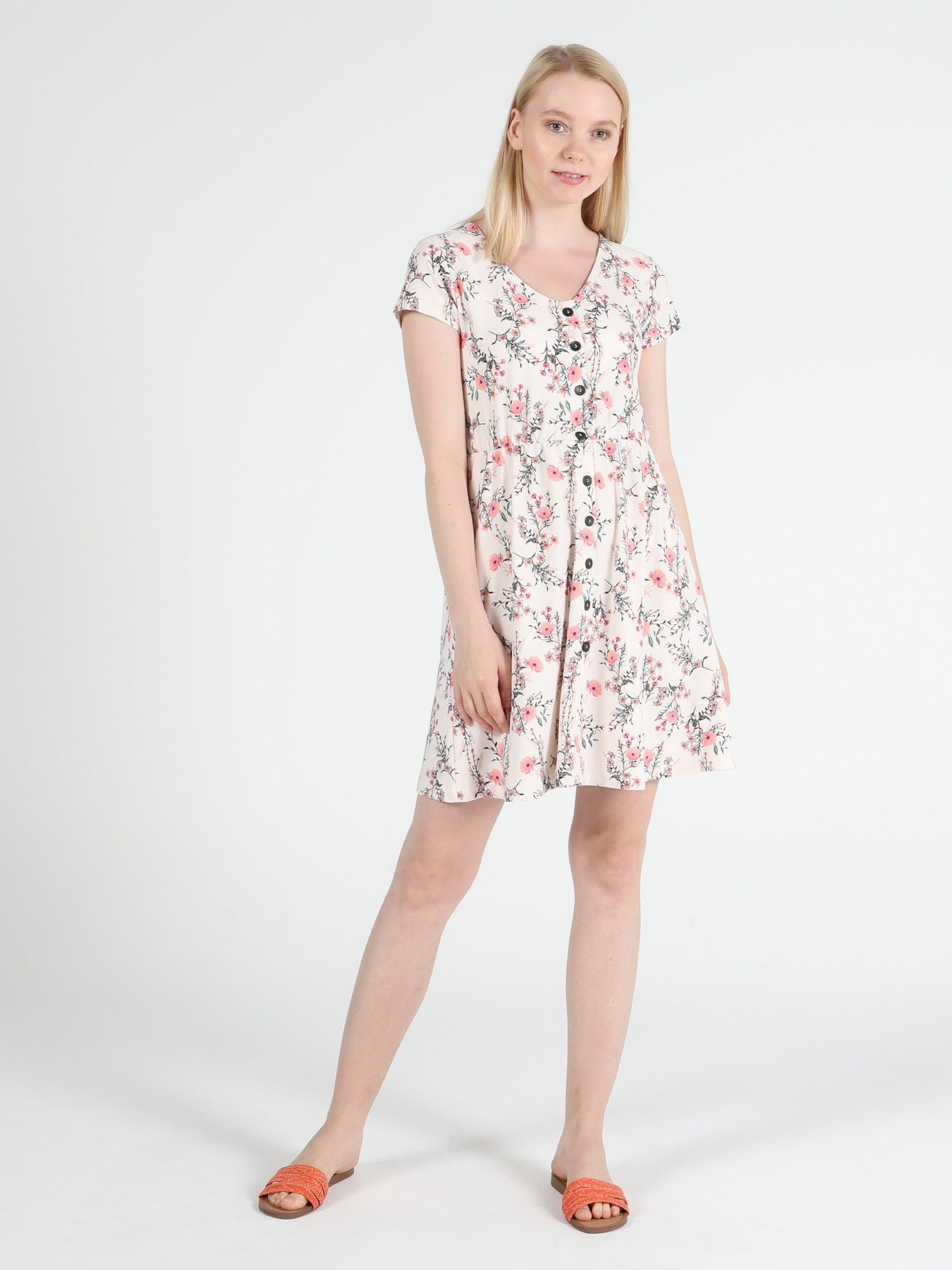 Платье мини Colin’s модель CL1051437OFW Фото