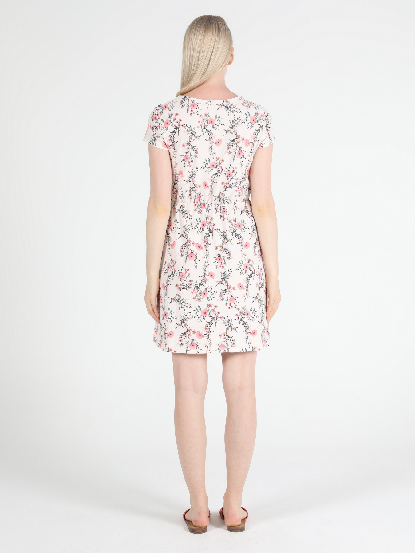 Платье мини Colin’s модель CL1051437OFW Фото