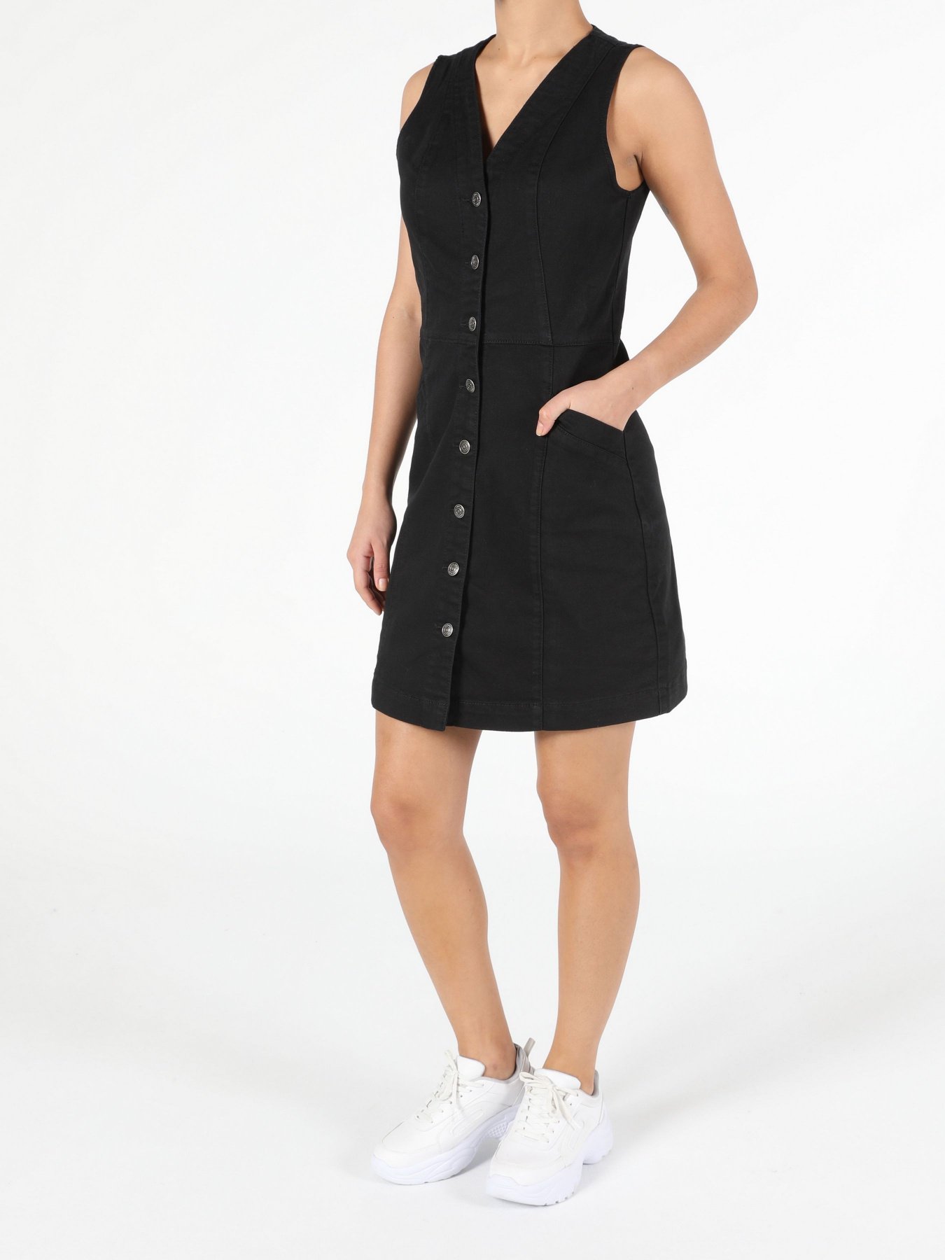 Сарафан Colin’s модель CL1052401BLK Сарафан Colin’s модель CL1052401BLK Фото