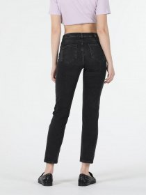 Прямі джинси Colin’s 703 Carla модель CL1057886DN41772 Фото