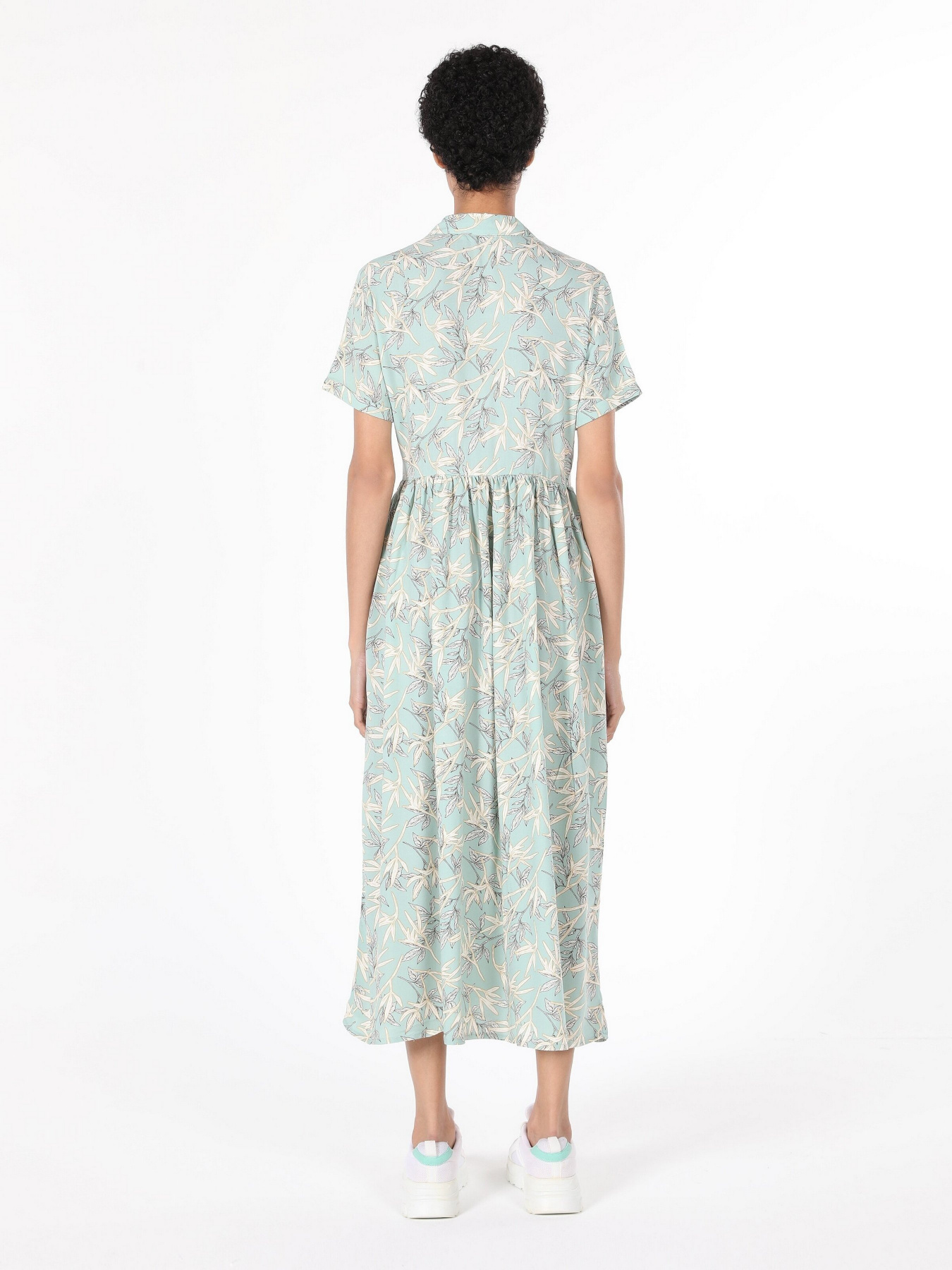 Платье миди Colin’s модель CL1058852OLV Платье миди Colin’s модель CL1058852OLV Фото