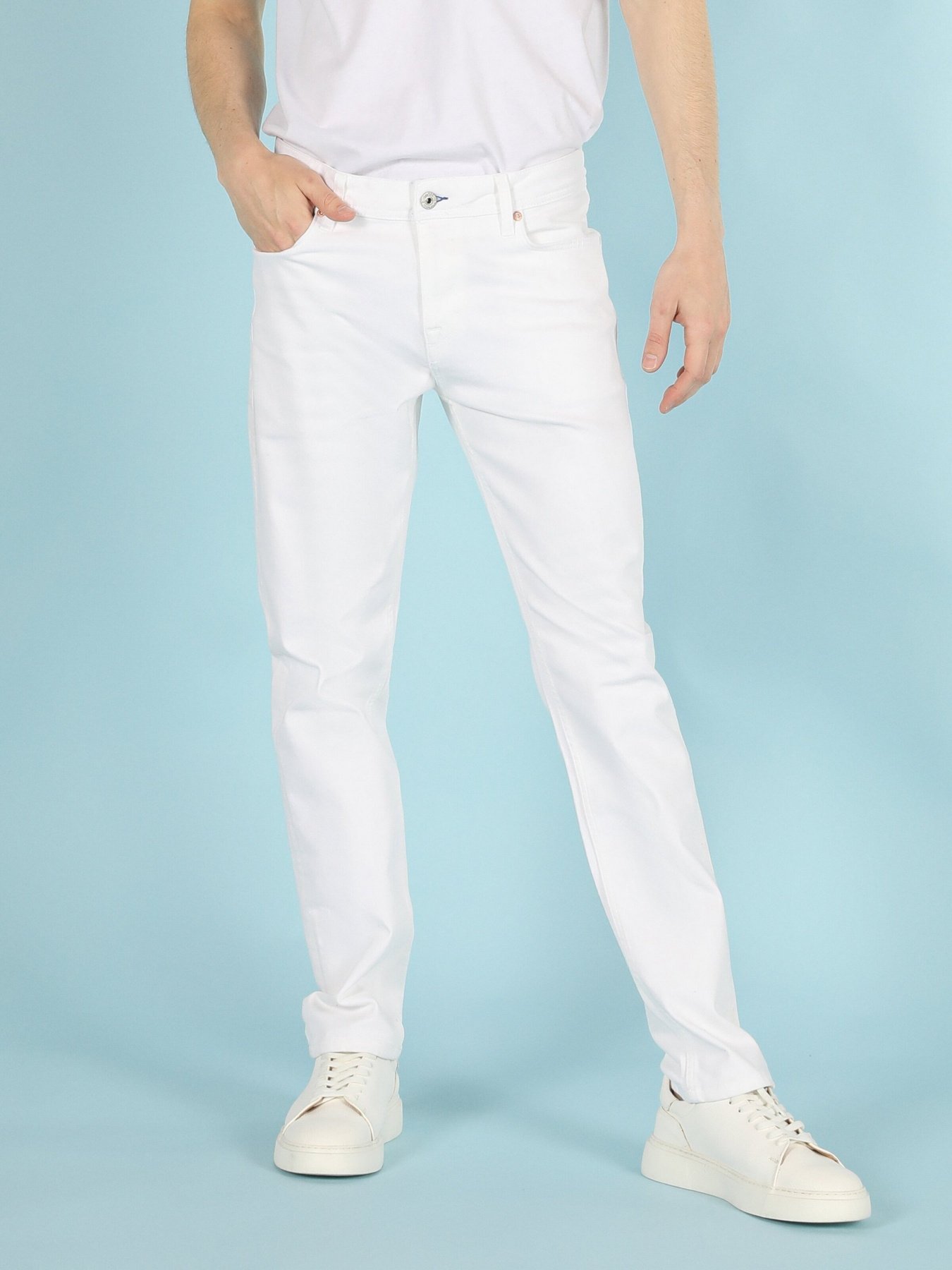 Прямые джинсы Colin’s 044 Karl модель CL1059197DN01730 Прямые джинсы Colin’s 044 Karl модель CL1059197DN01730 Фото