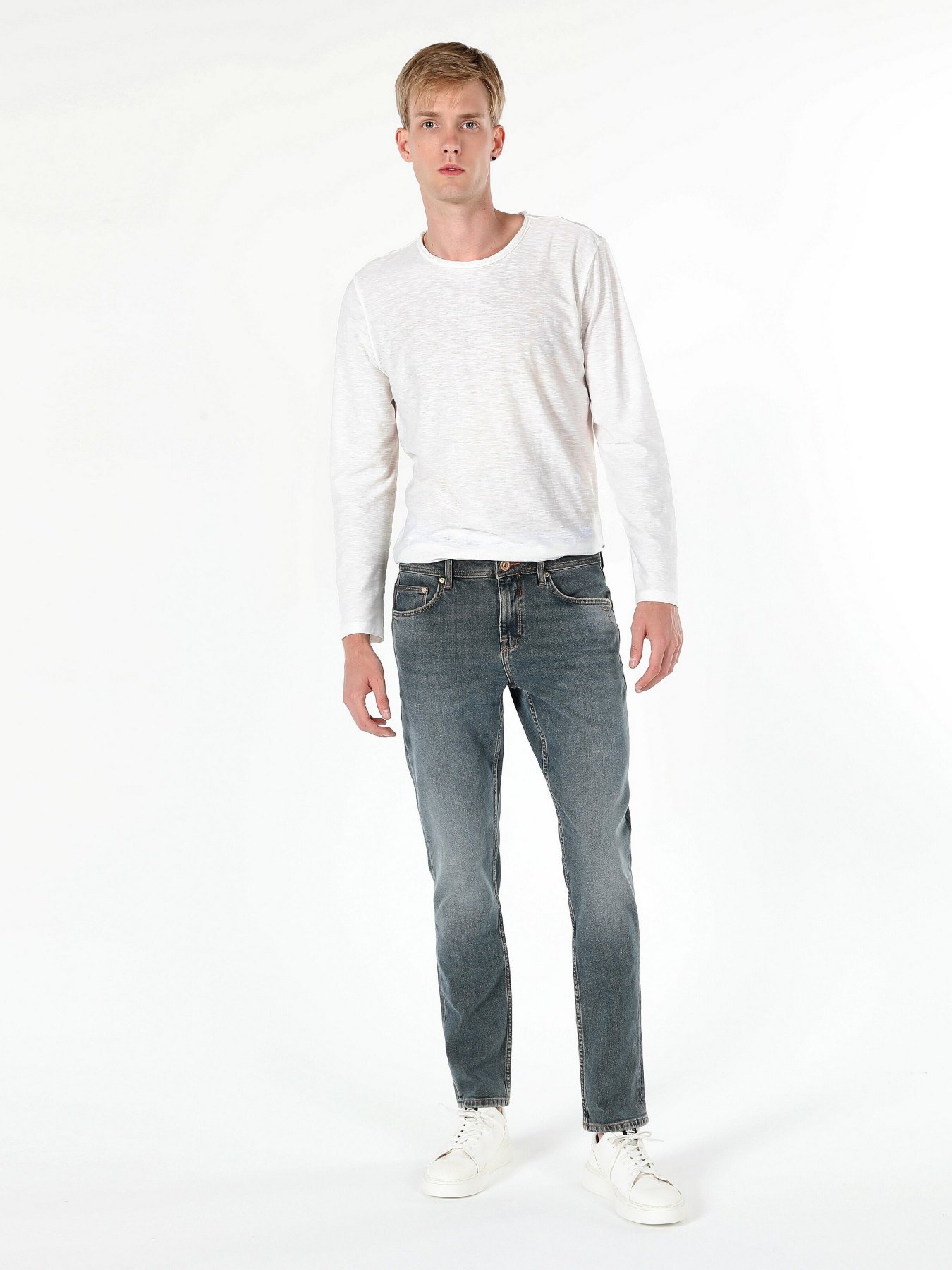 Прямые джинсы Colin’s 044 Karl модель CL1060462DN41666 Фото