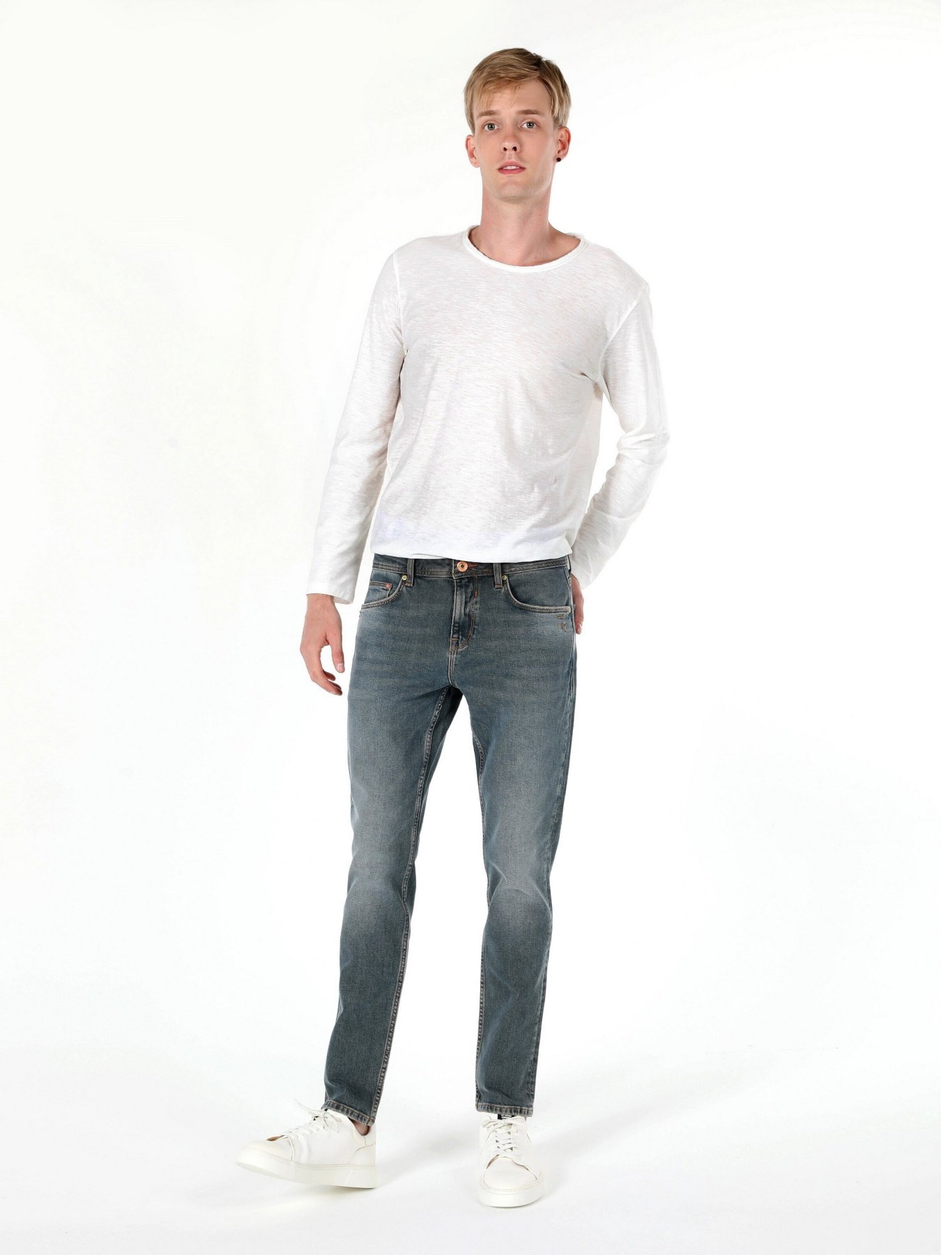 Прямые джинсы Colin’s 044 Karl модель CL1060462DN41666 Фото