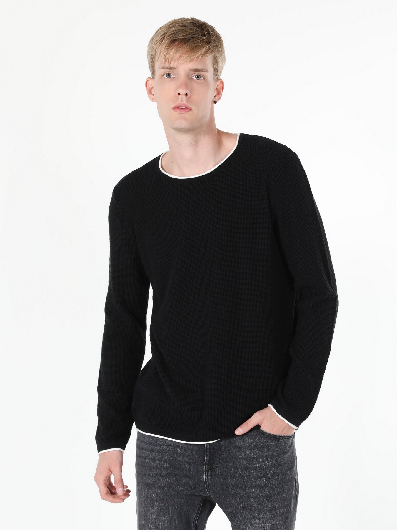 Джемпер Colin’s модель CL1056038BLK Фото