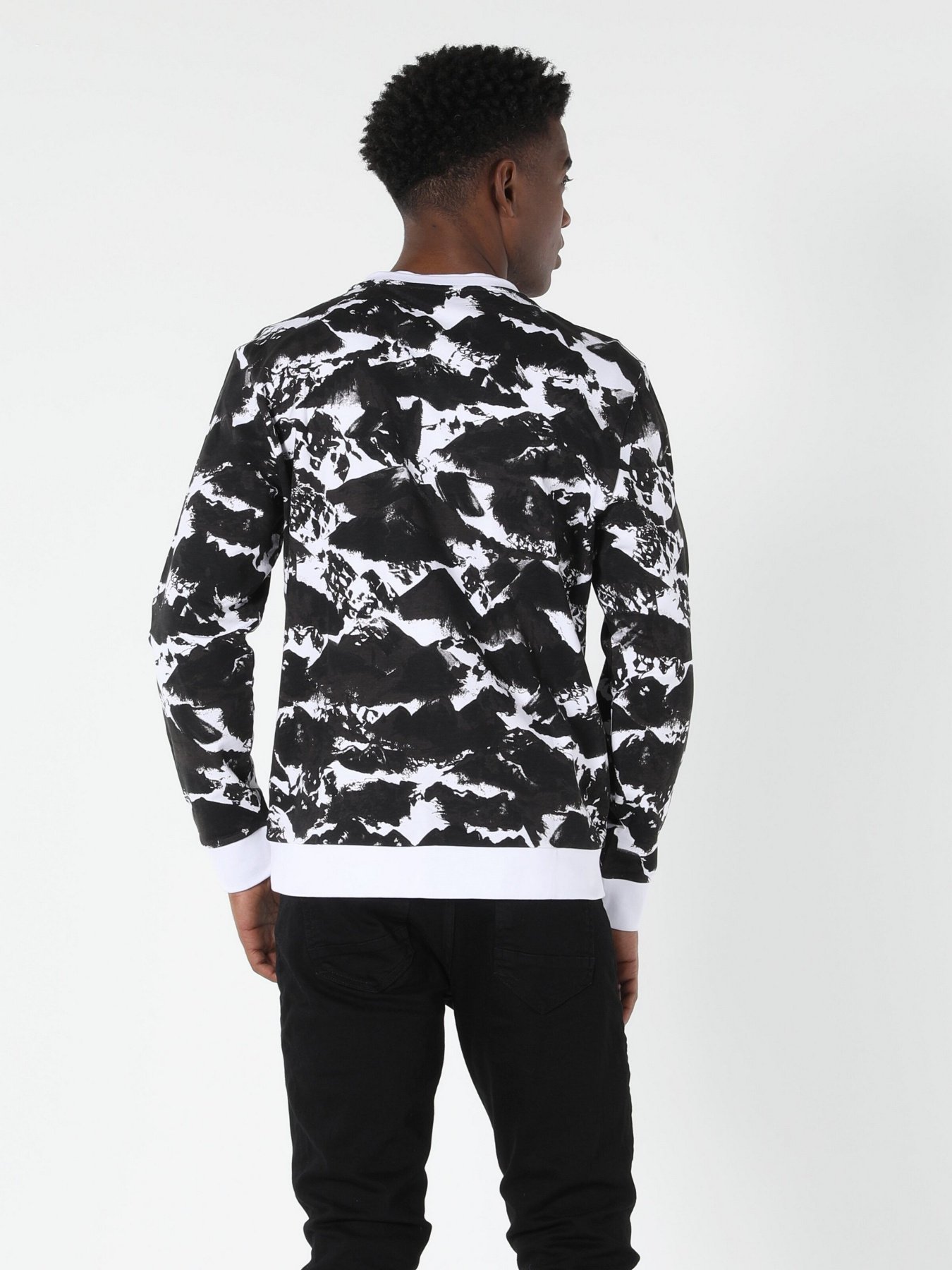 Лонгслів Colin’s модель CL1056966WHT Фото