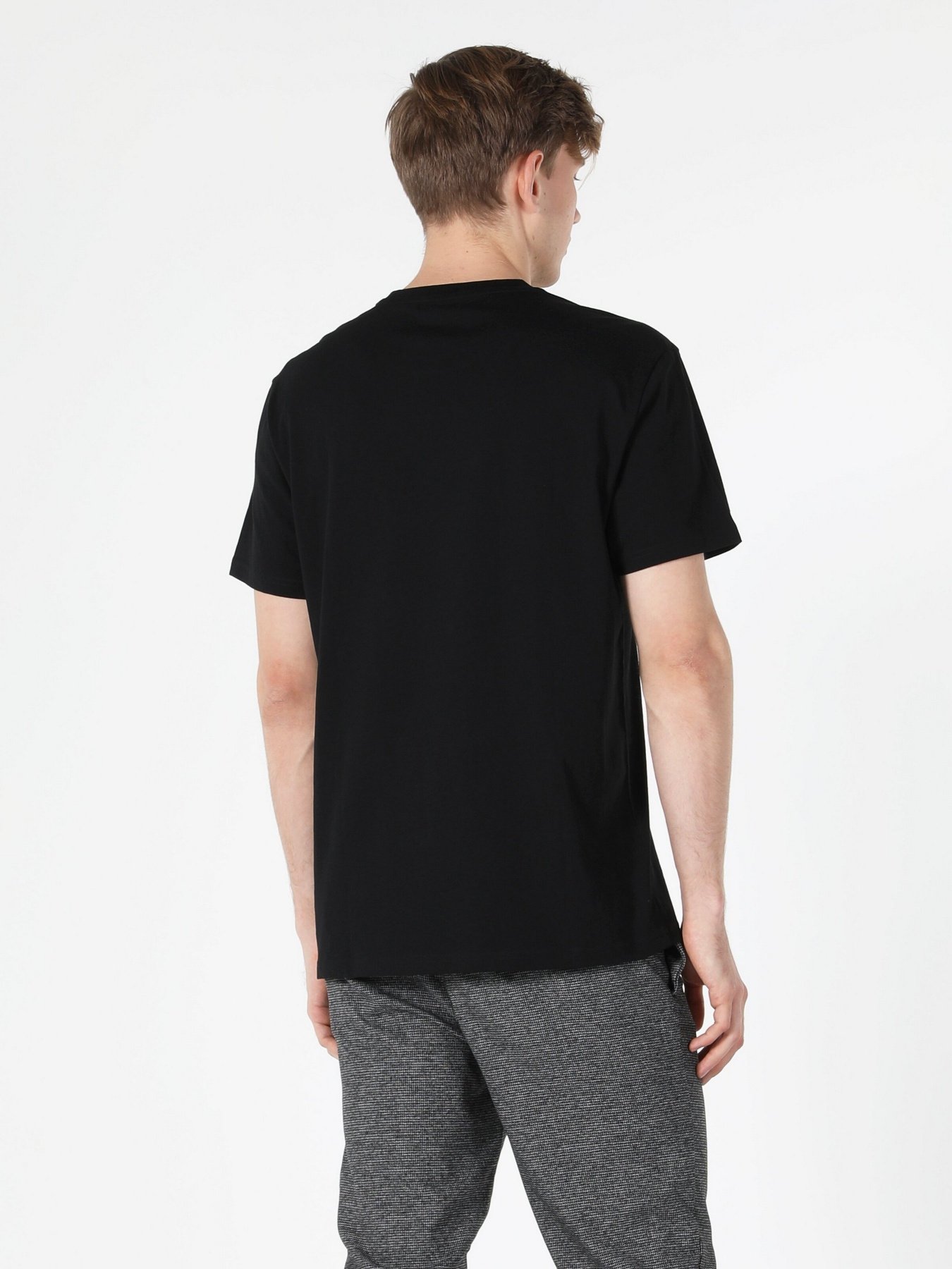 Футболки і поло Colin’s модель CL1057072BLK Футболки і поло Colin’s модель CL1057072BLK Фото