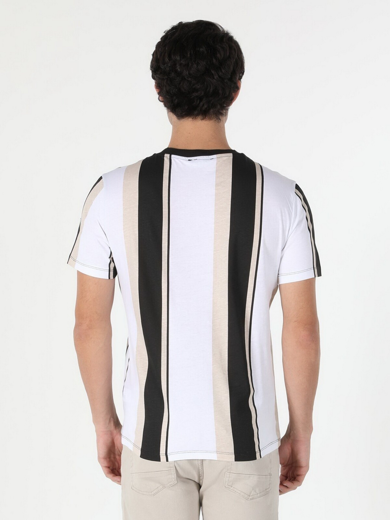 Футболка Colin’s модель CL1057499OFW Фото