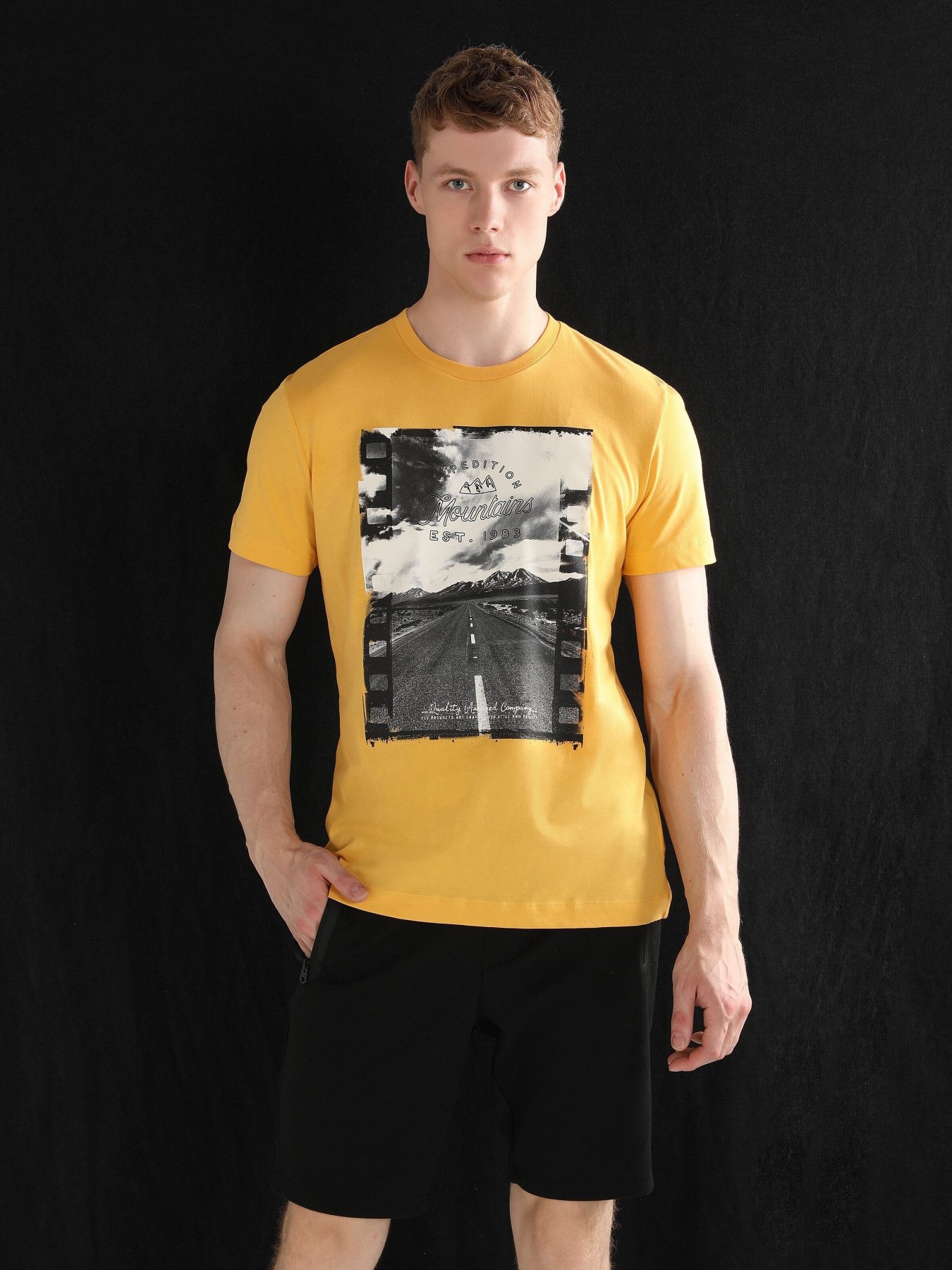 Футболка Colin’s модель CL1057528YLS Фото