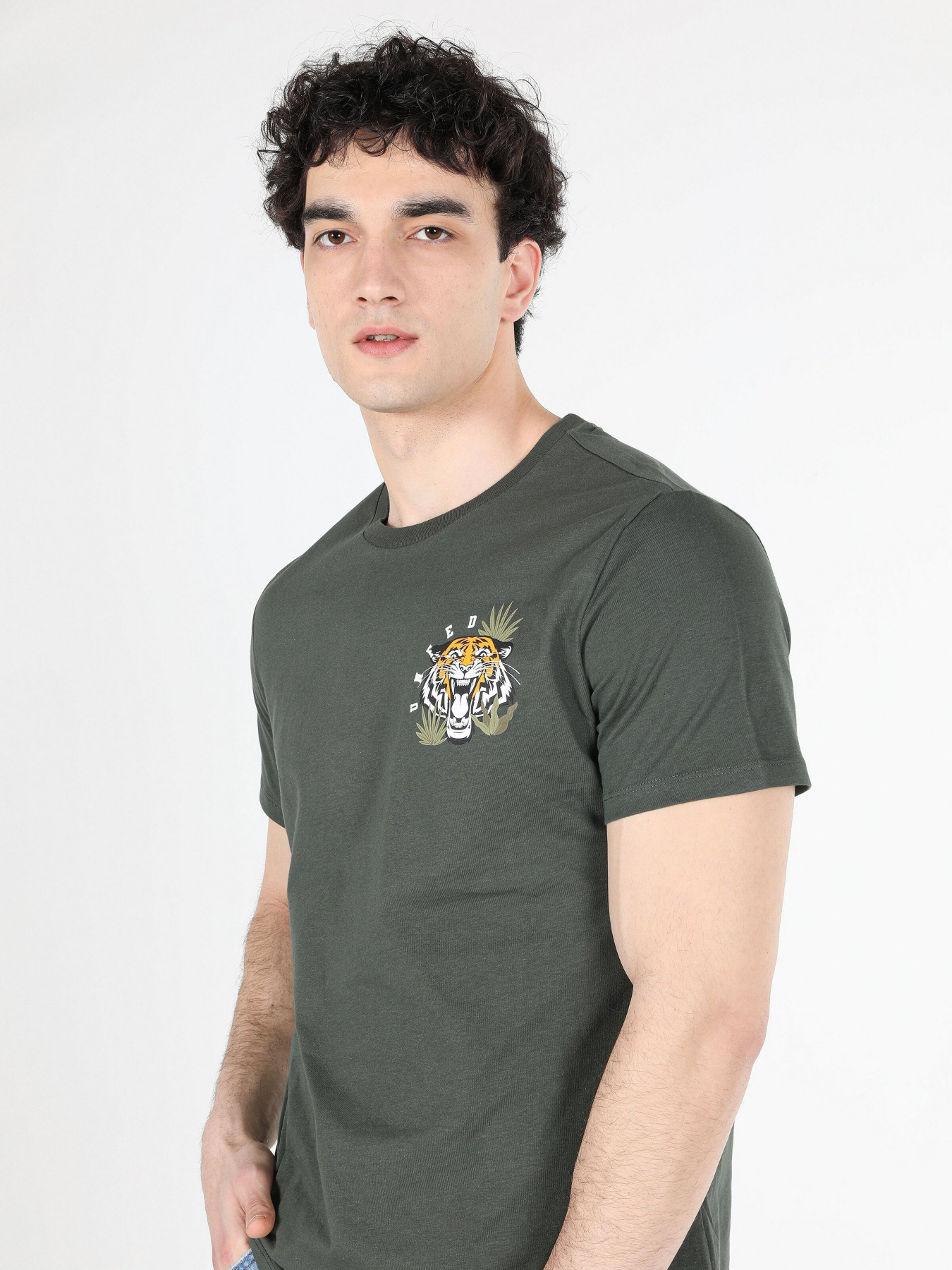 Футболка Colin’s модель CL1057629KHA Фото