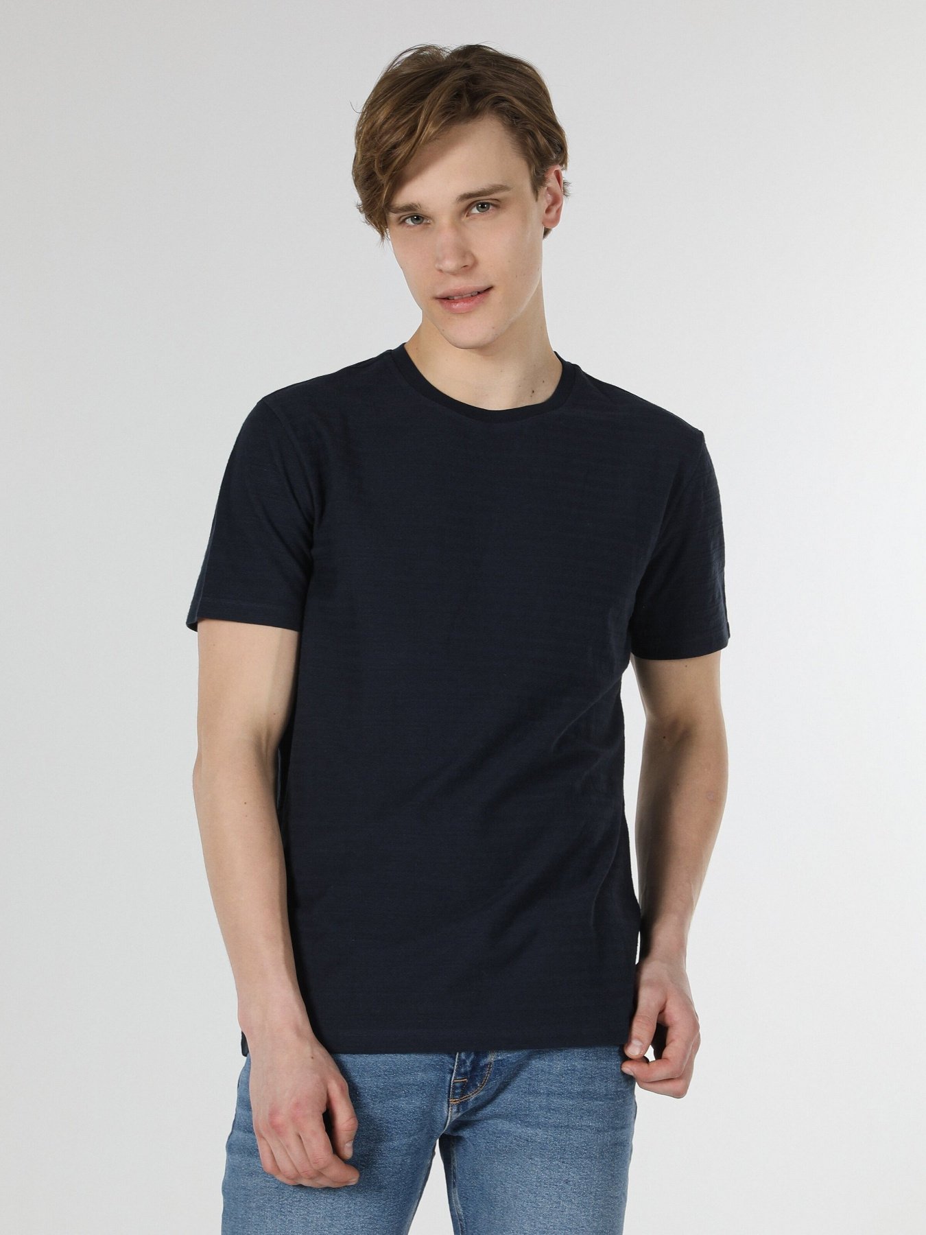 Футболка Colin’s модель CL1057773NAV Фото