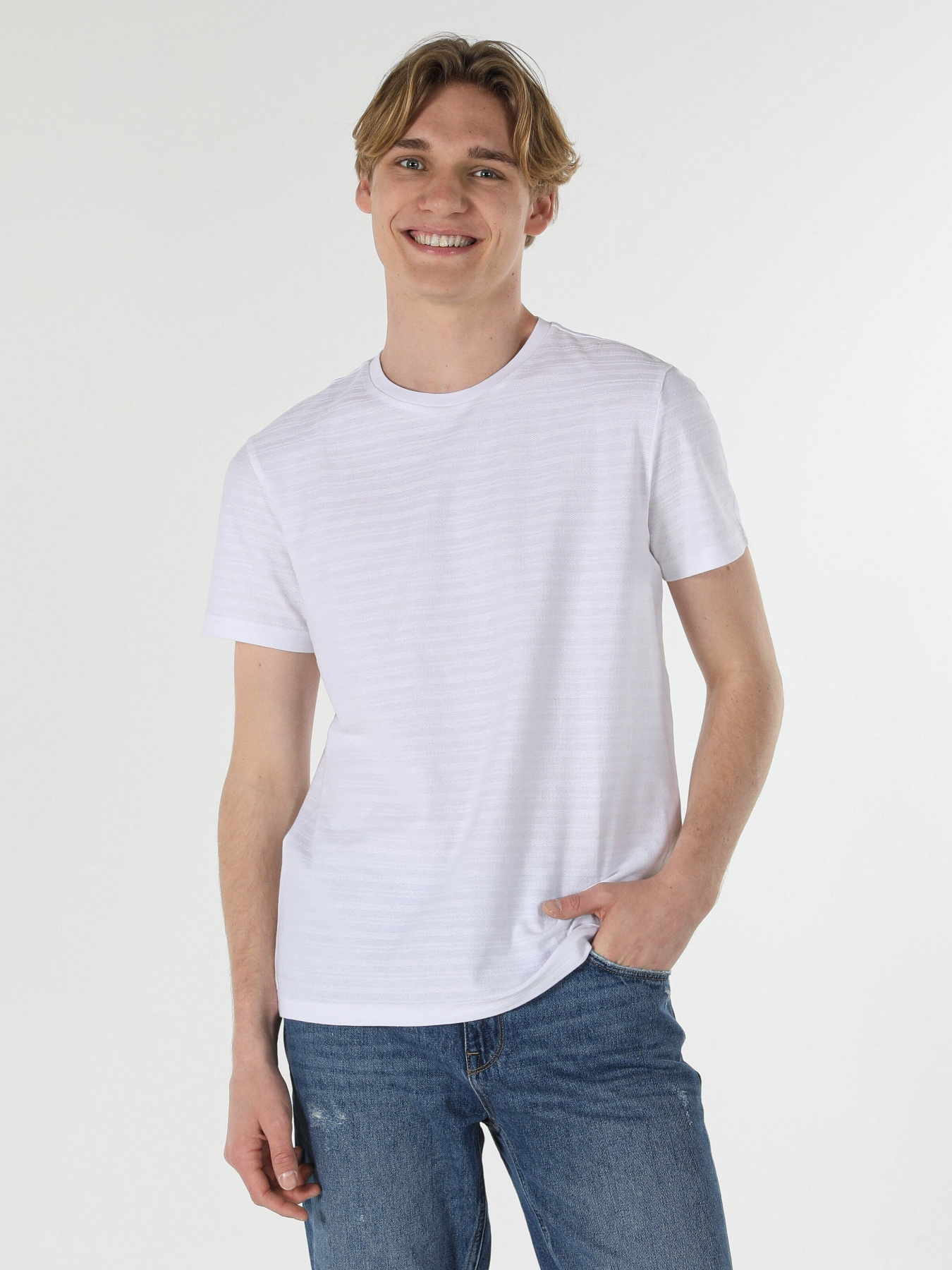 Футболка Colin’s модель CL1057773WHT Фото