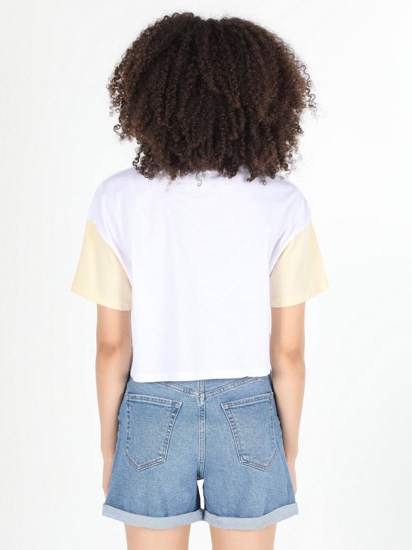 Футболка Colin’s модель CL1058141WHT Фото