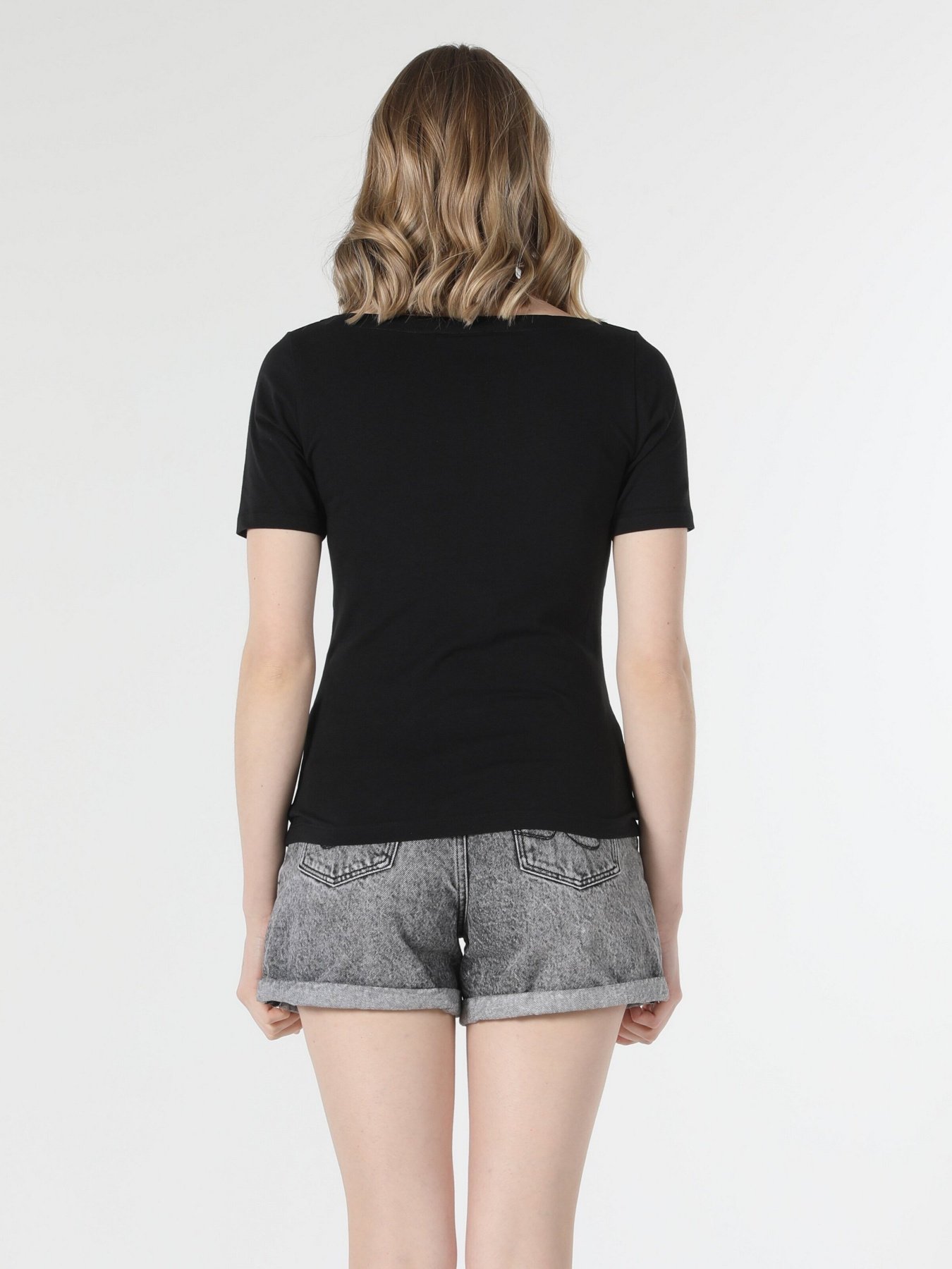 Футболка Colin’s модель CL1058493BLK Фото