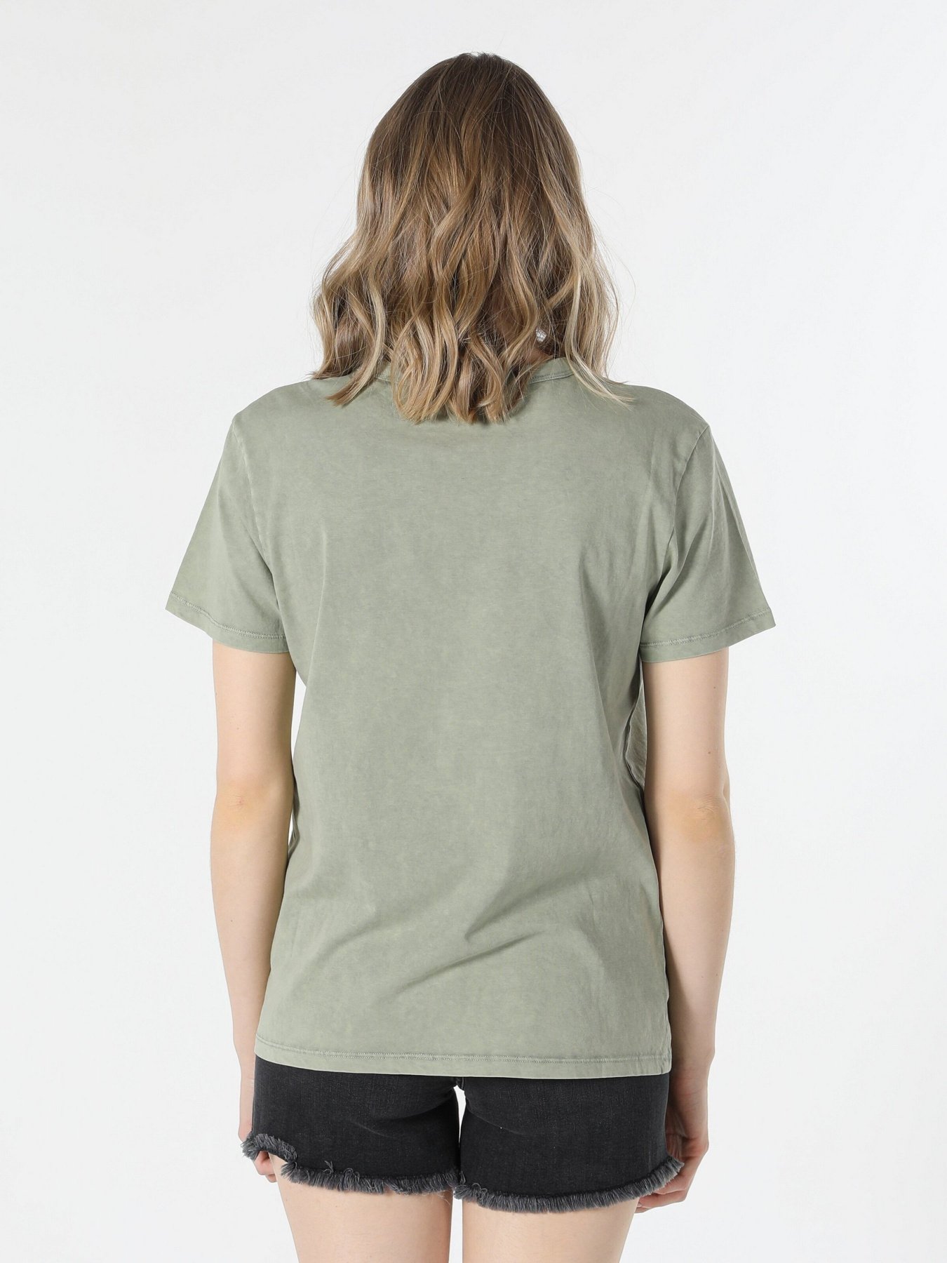 Футболка Colin’s модель CL1058495OLV Фото