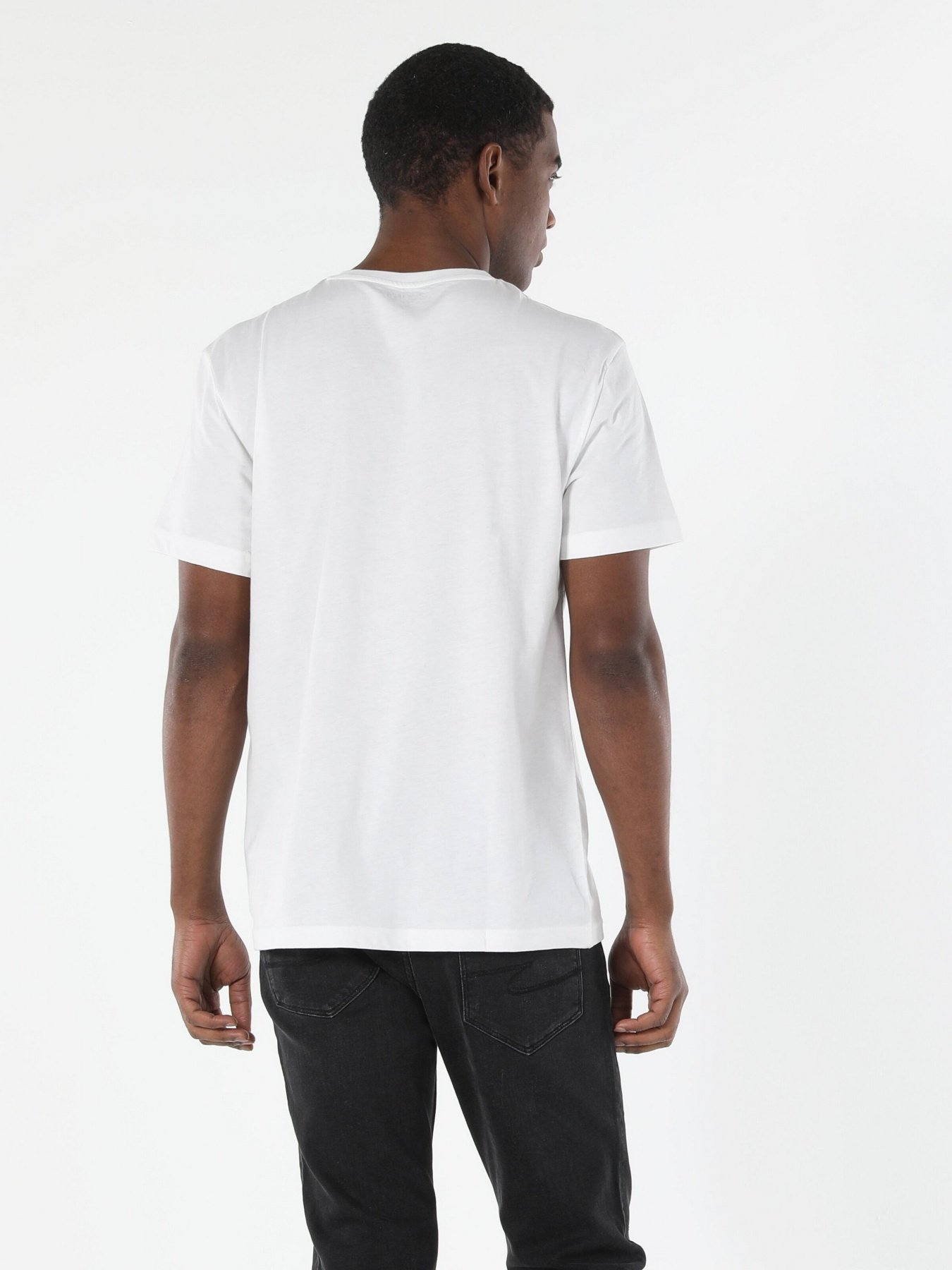 Футболка Colin’s модель CL1058695OFW Фото