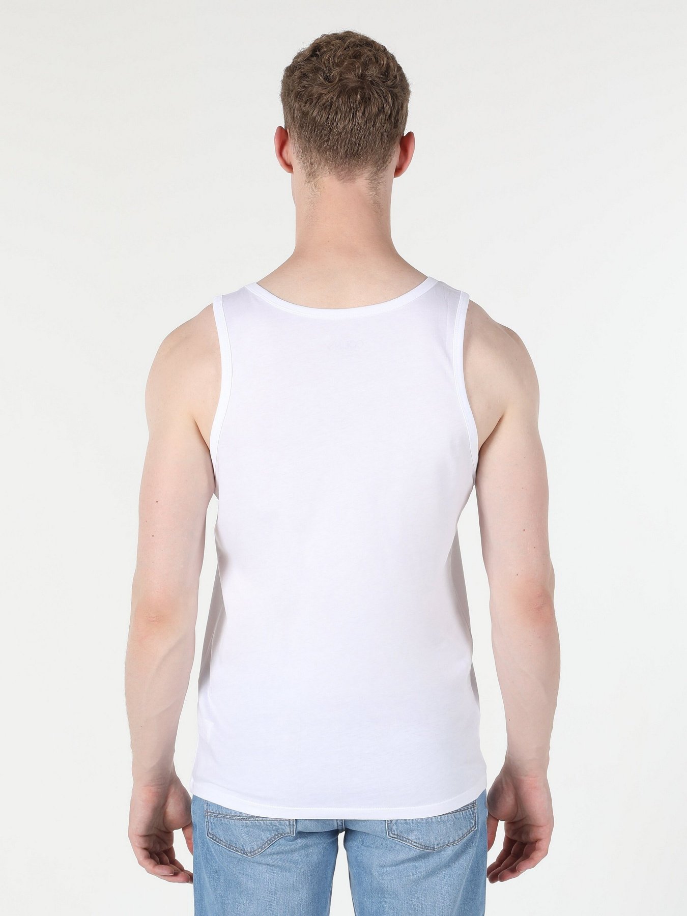 Майка Colin’s модель CL1058699WHT Майка Colin’s модель CL1058699WHT Фото