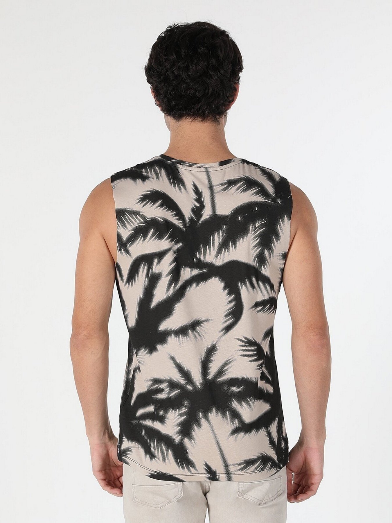 Майка Colin’s модель CL1058706BLK Майка Colin’s модель CL1058706BLK Фото