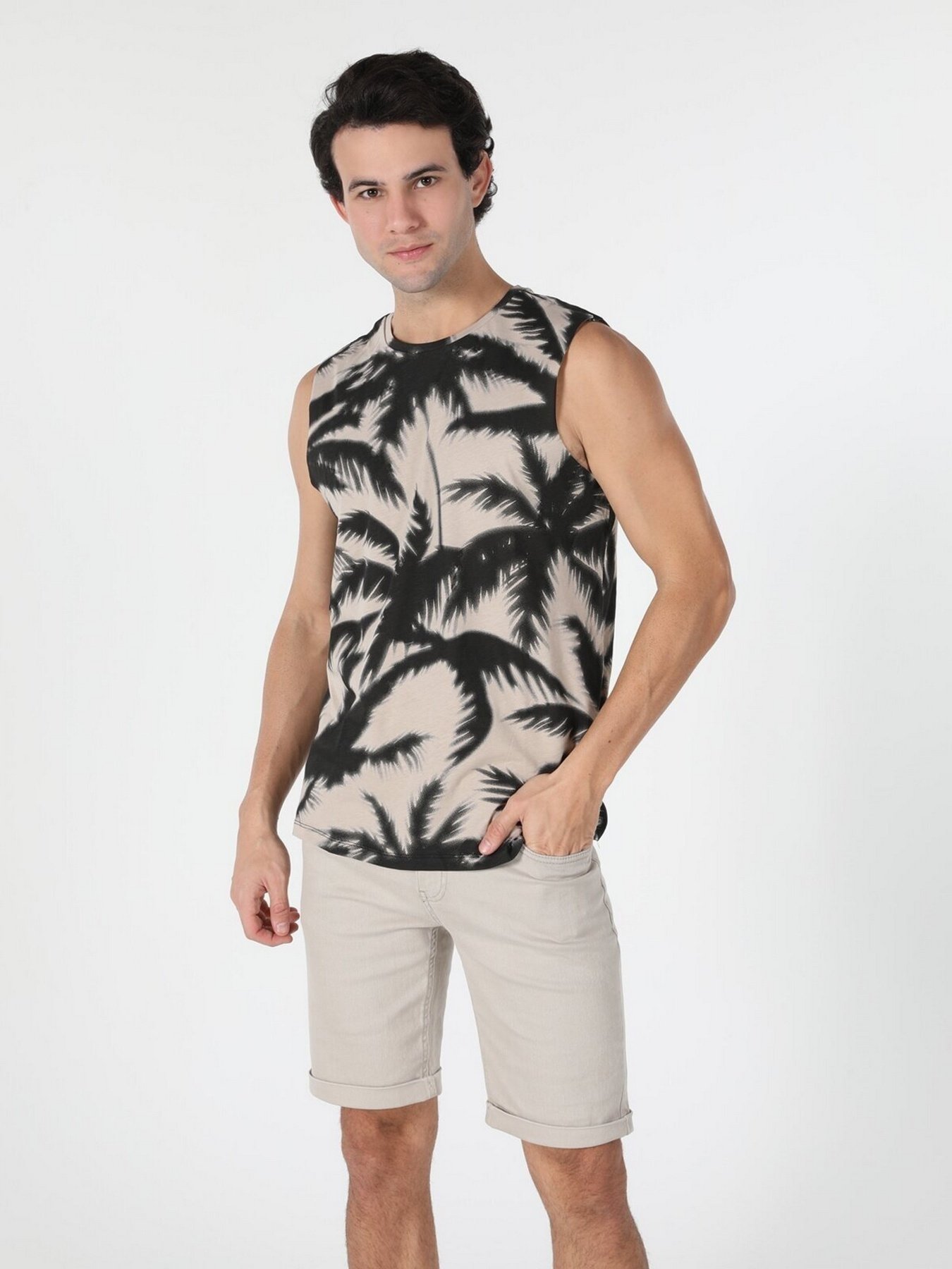 Майка Colin’s модель CL1058706BLK Майка Colin’s модель CL1058706BLK Фото