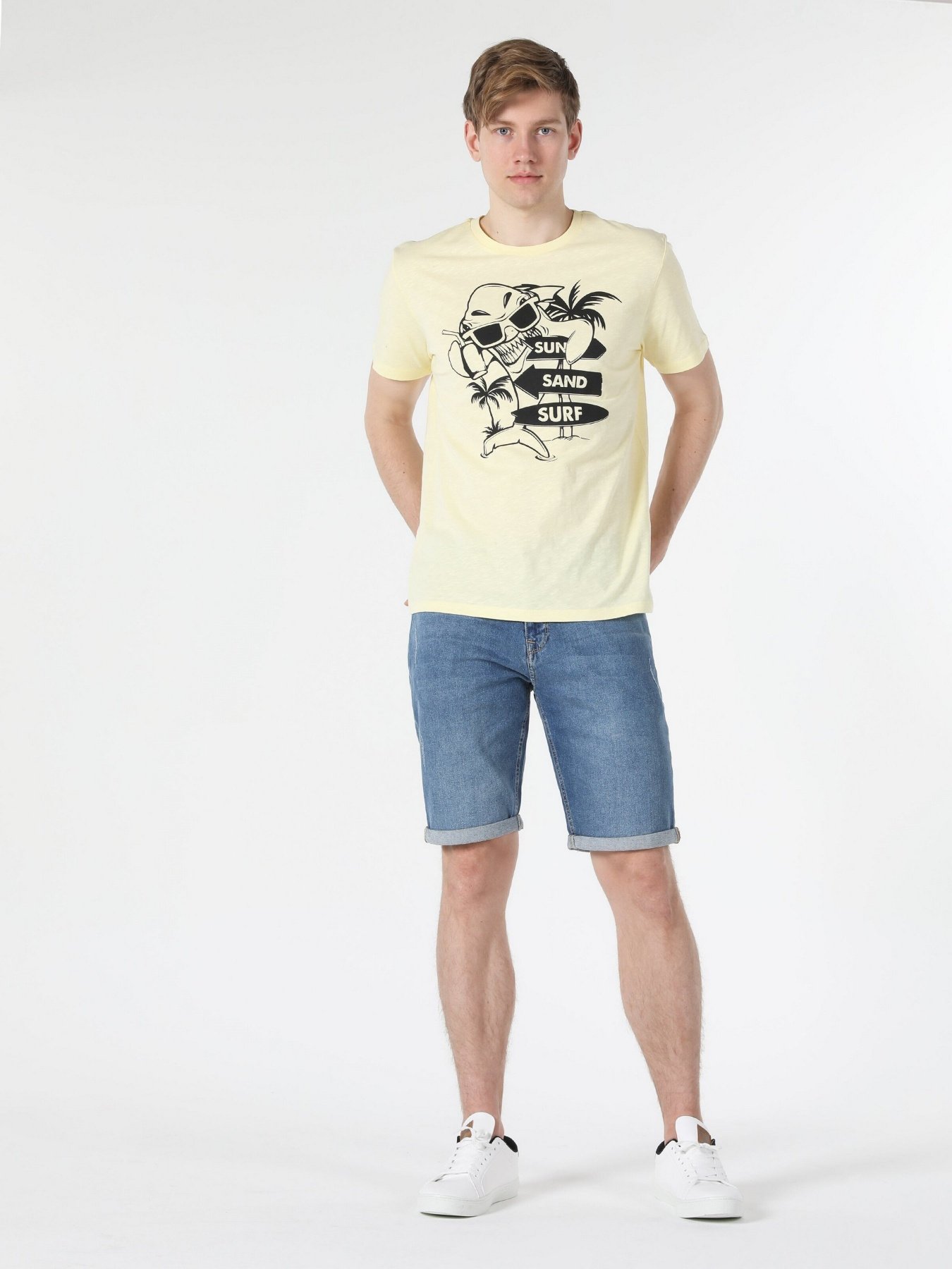 Футболка Colin’s модель CL1058713LYL Фото