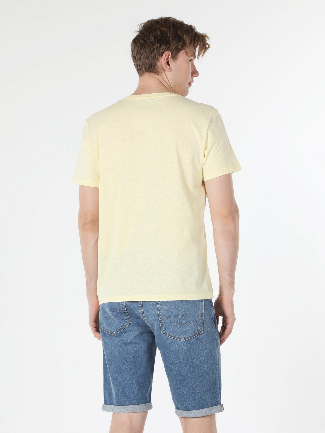 Футболка Colin’s модель CL1058713LYL Фото