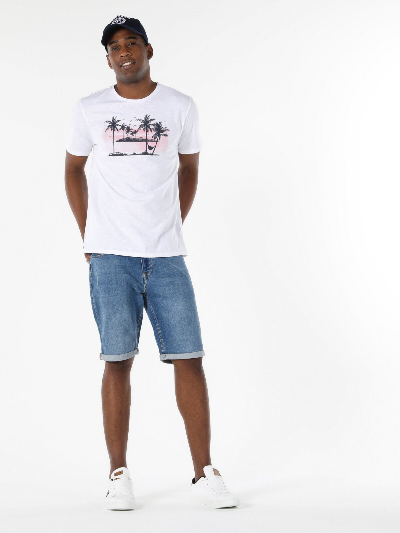 Футболка Colin’s модель CL1058830WHT Фото