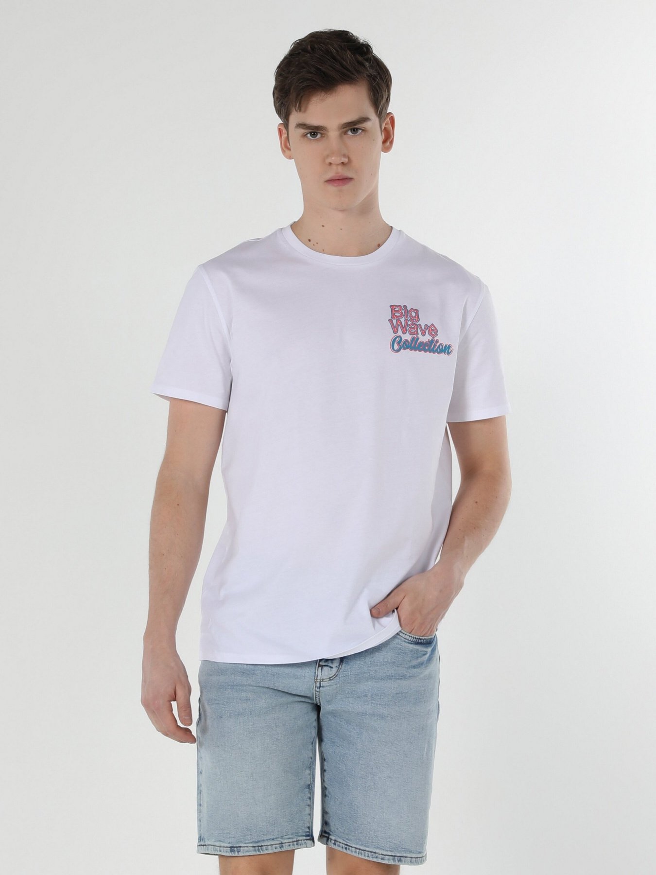 Футболка Colin’s модель CL1058831WHT Футболка Colin’s модель CL1058831WHT Фото