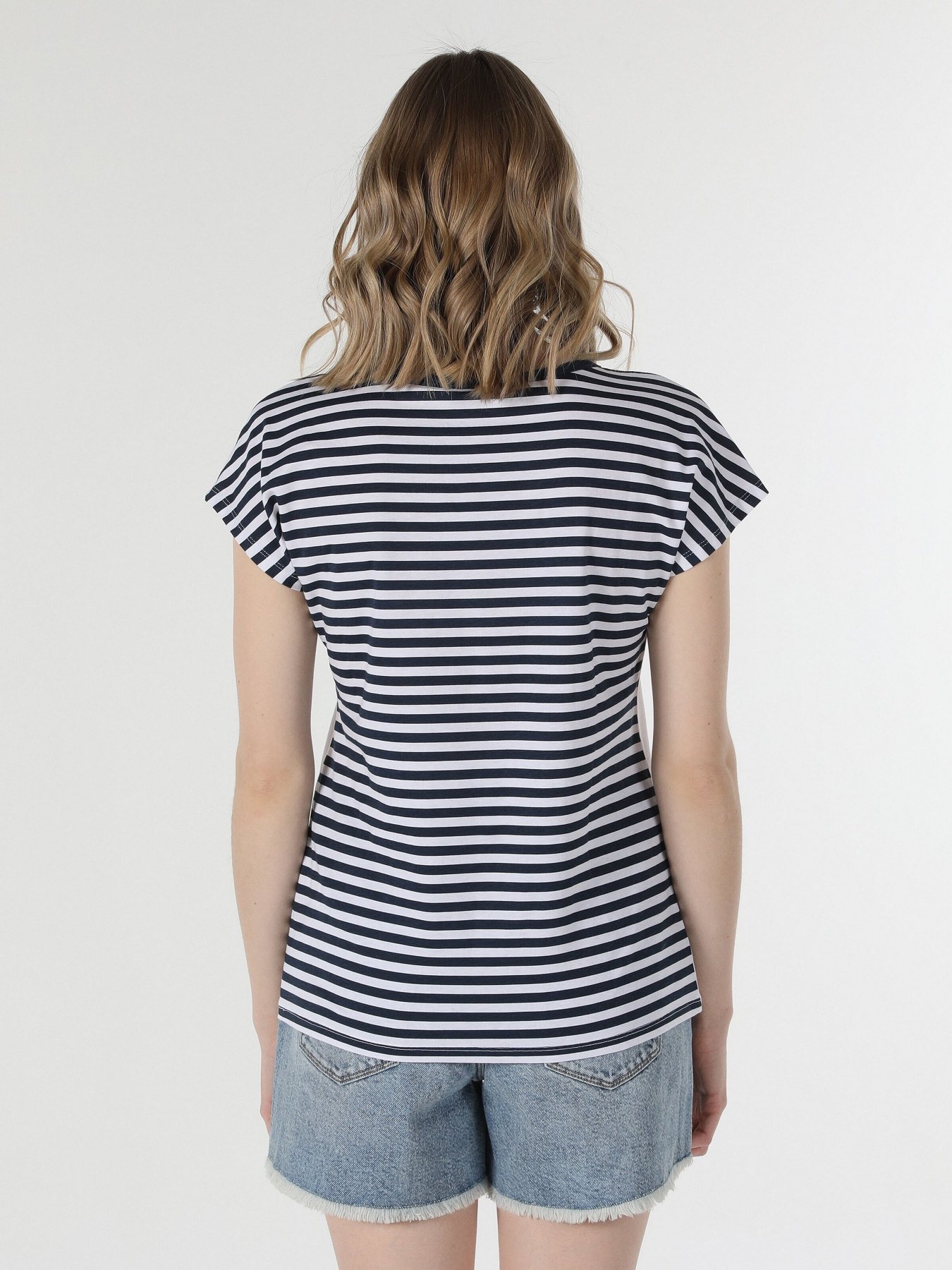 Футболка Colin’s модель CL1058923WHT Фото