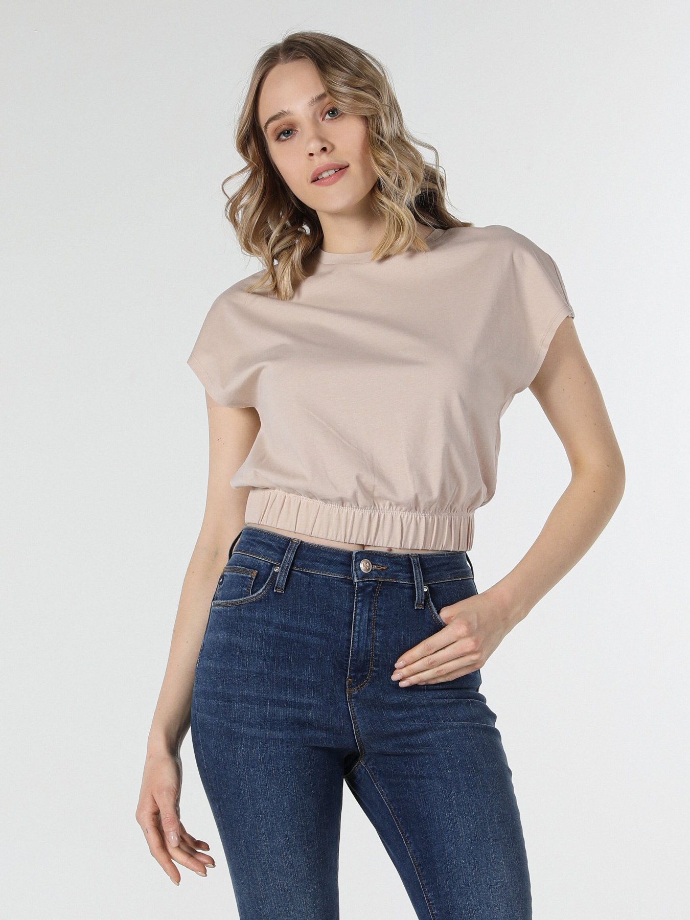 Футболка Colin’s модель CL1059053BEI Фото