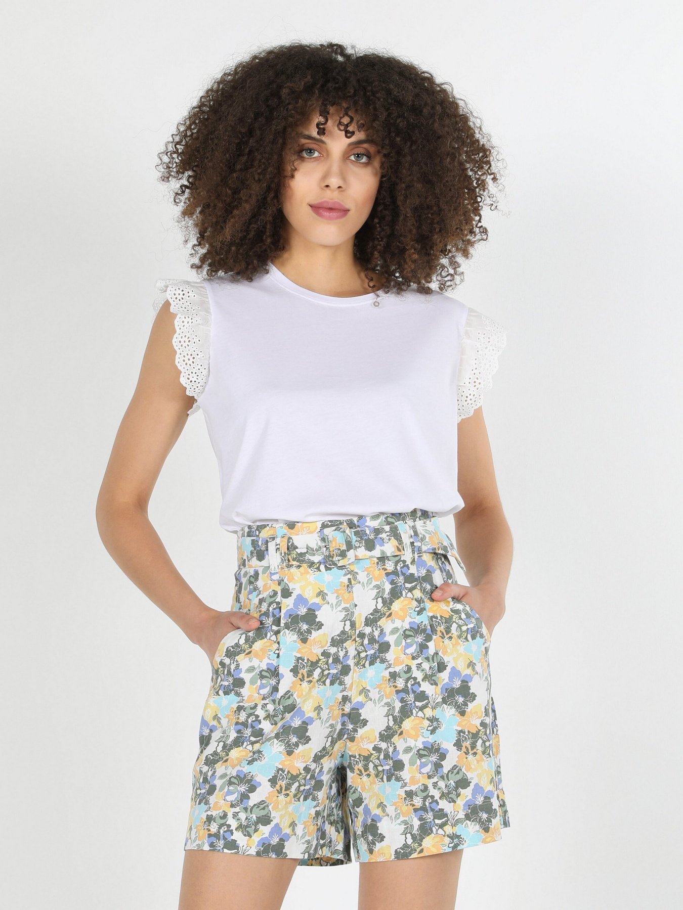 Футболка Colin’s модель CL1059060WHT Фото