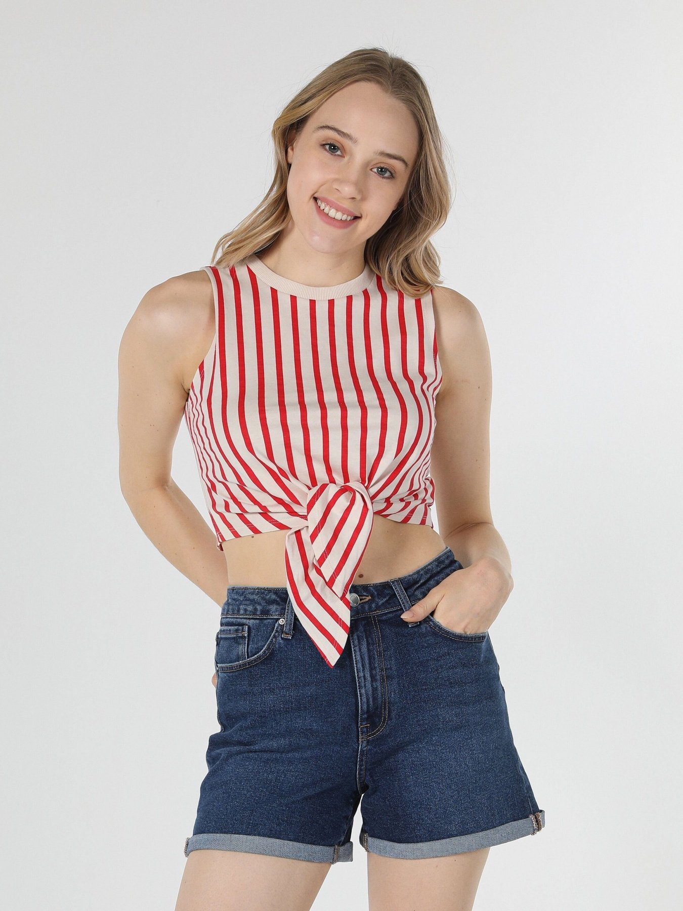 Топ Colin’s модель CL1059073CRL Фото