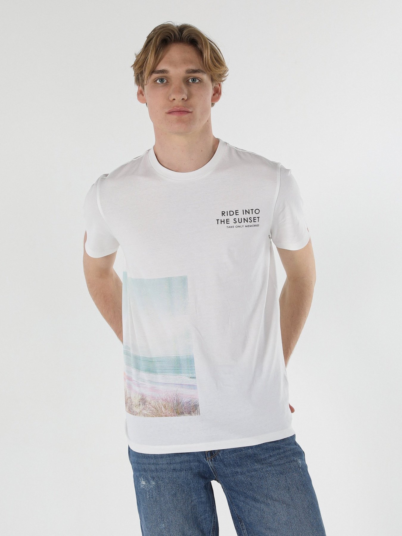 Футболка Colin’s модель CL1059122OFW Фото