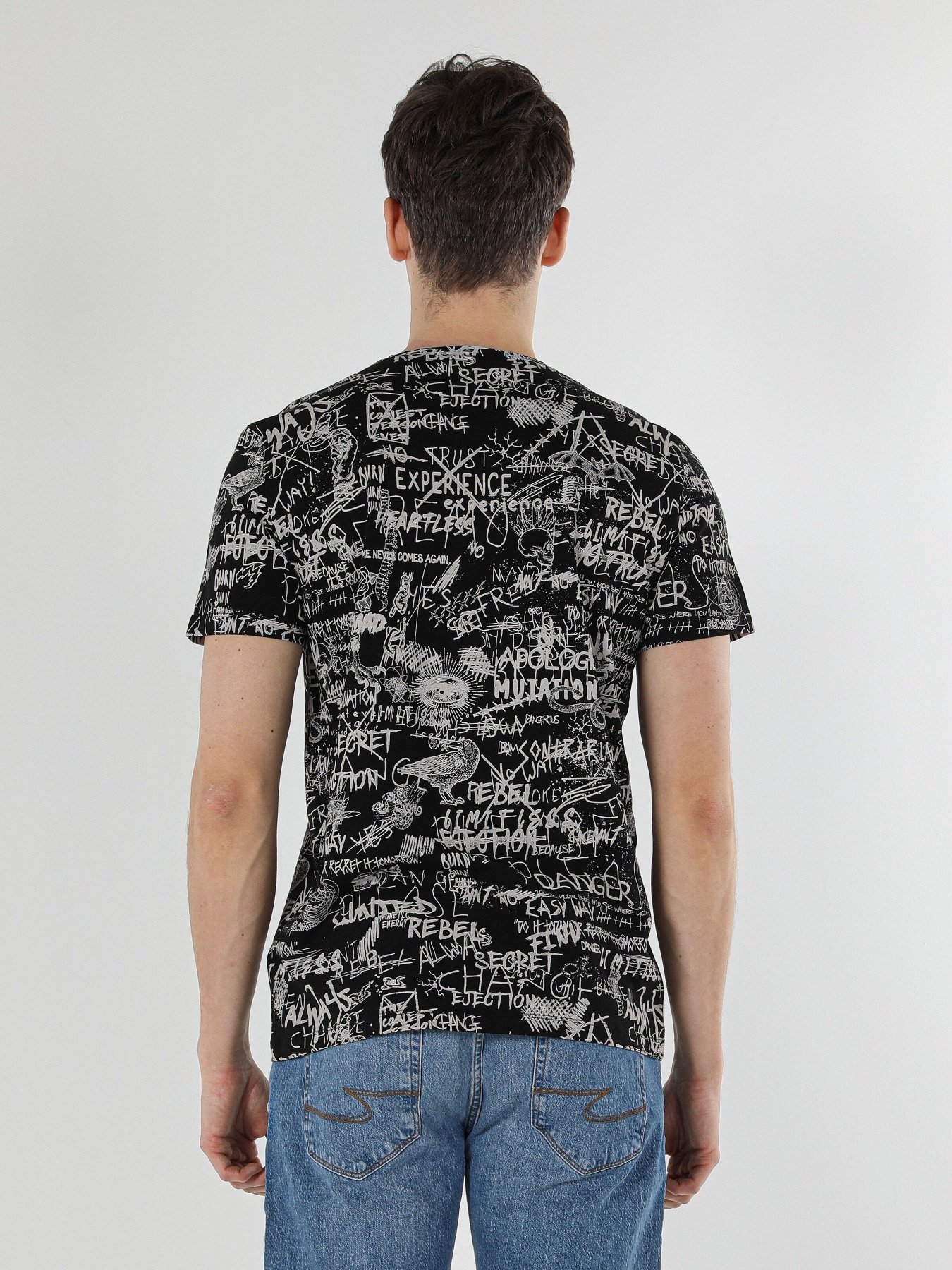 Футболка Colin’s модель CL1059129BLK Фото