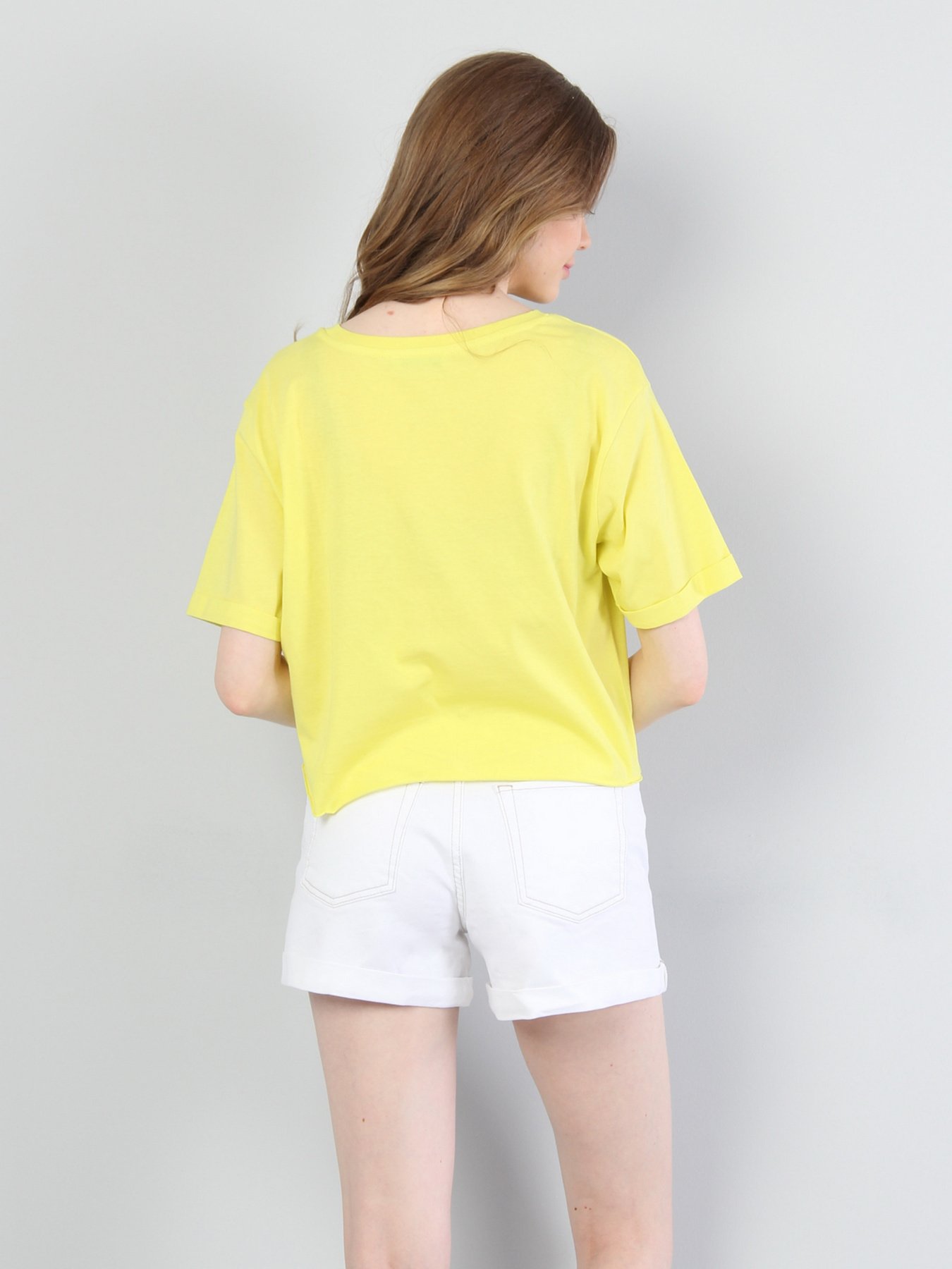 Футболки и поло Colin’s модель CL1036403YLW Футболки и поло Colin’s модель CL1036403YLW Фото