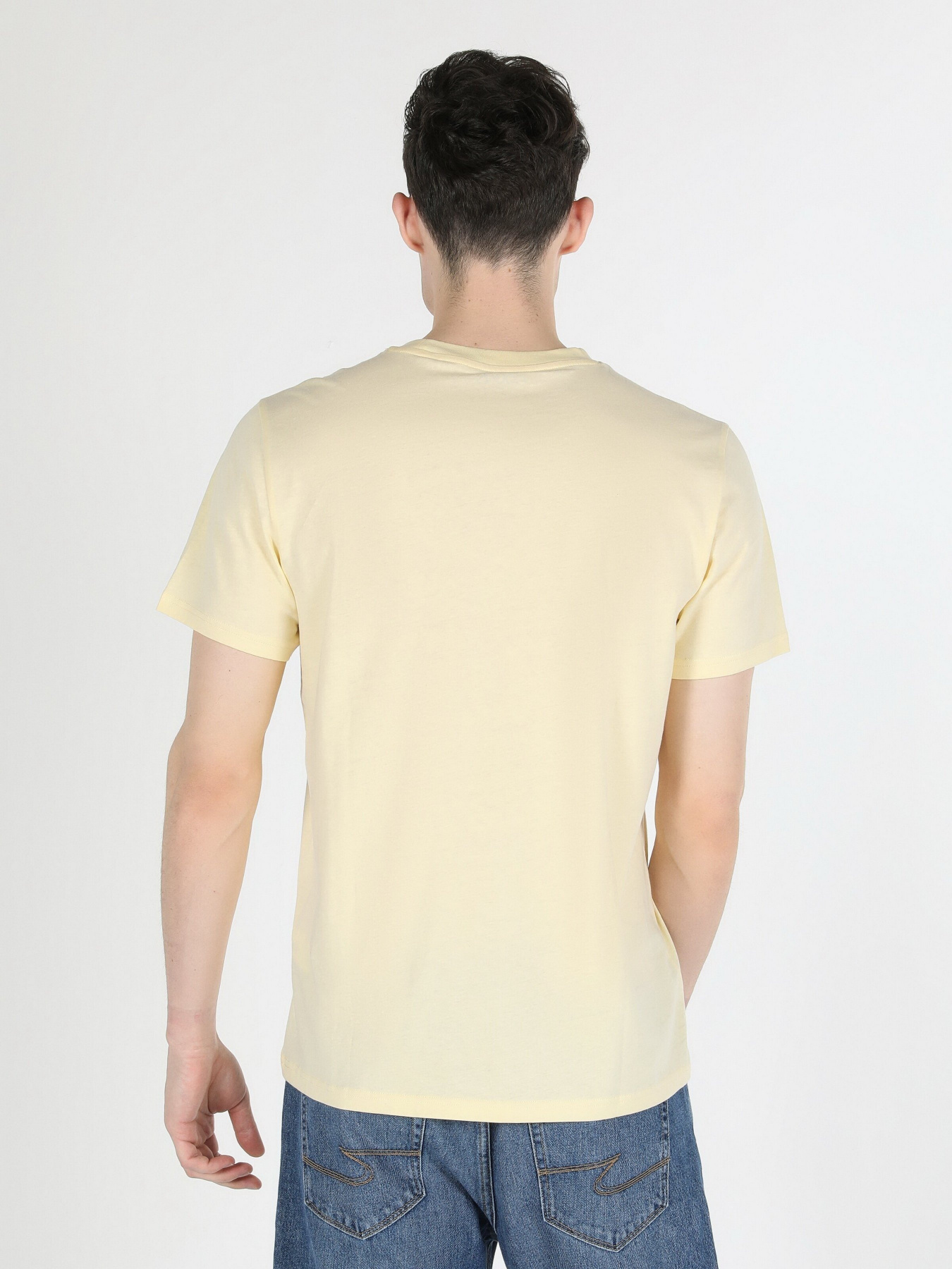 Футболка Colin’s модель CL1058676YLW Фото