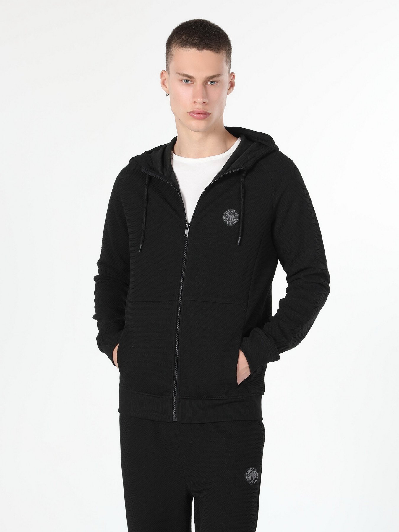 Кофта Colin’s модель CL1060263BLK Фото