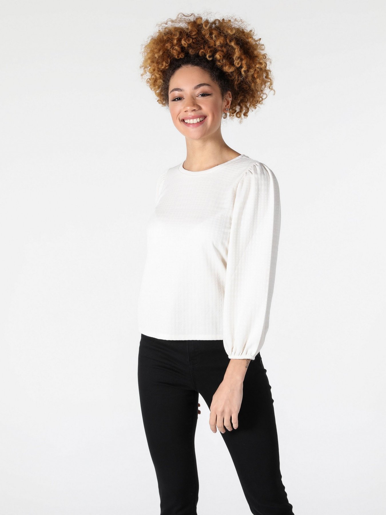 Лонгслив Colin’s модель CL1057330OFW Фото