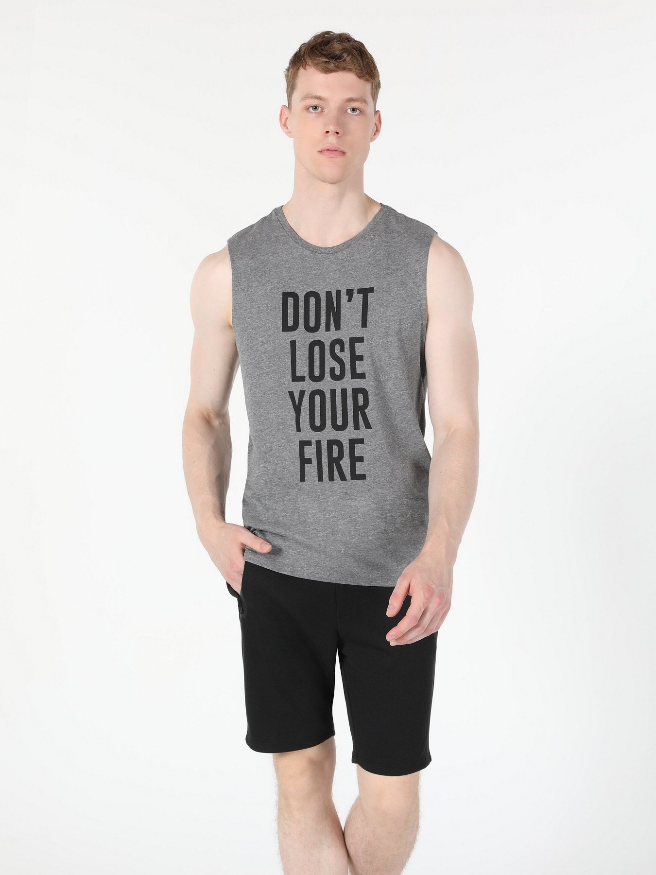 Майка Colin’s модель CL1058934MGA Майка Colin’s модель CL1058934MGA Фото