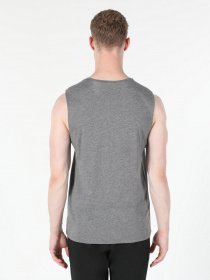 Майка Colin’s модель CL1058934MGA Майка Colin’s модель CL1058934MGA Фото