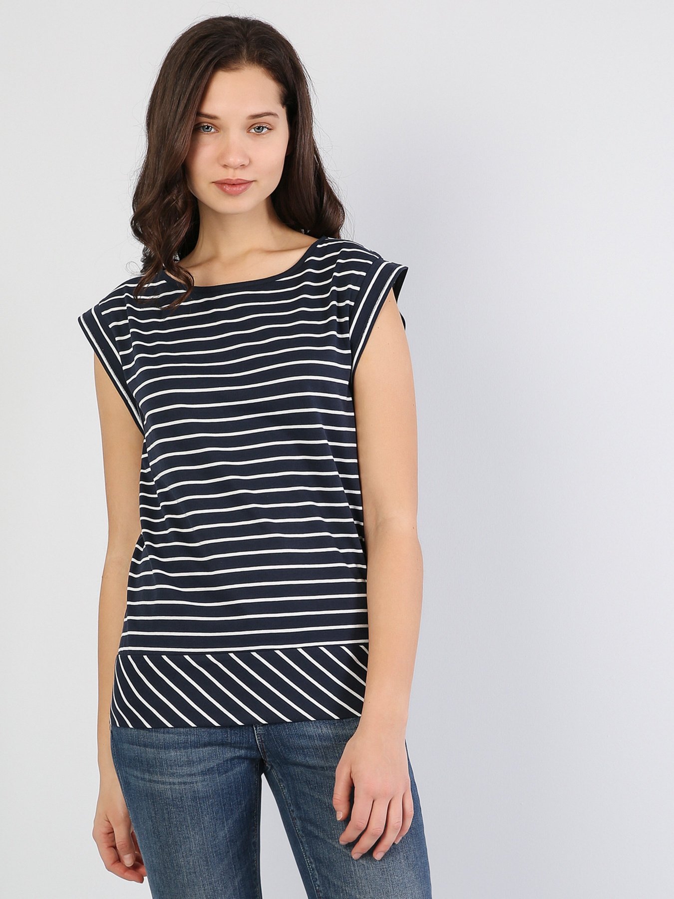 Футболки и поло Colin’s модель CL1040458NAV Фото