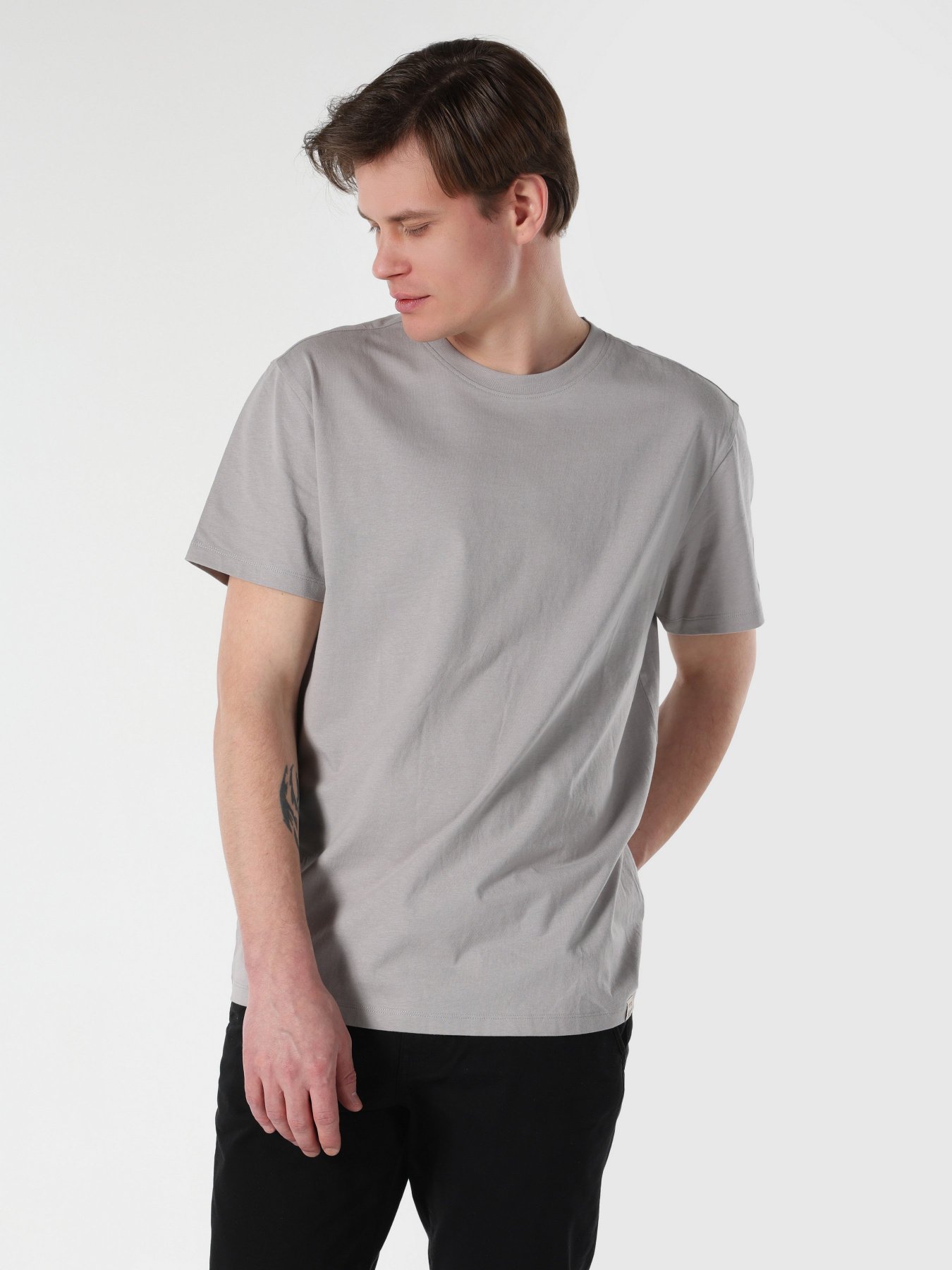 Футболка Colin’s модель CL1057072GRA Фото