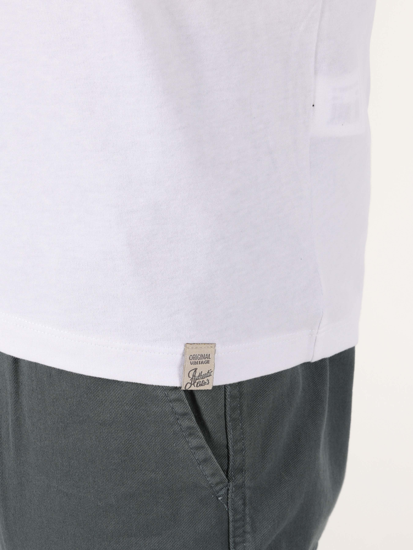 Футболка Colin’s модель CL1058591WHT Фото