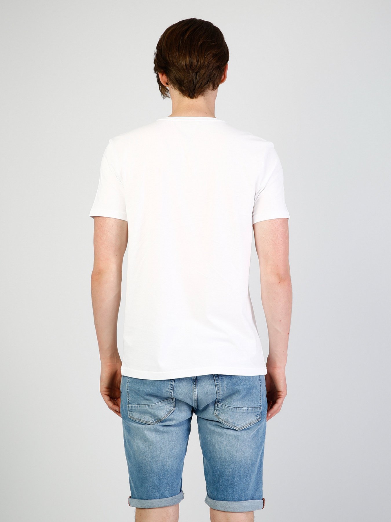 Футболки и поло Colin’s модель CL1040599WHT Фото