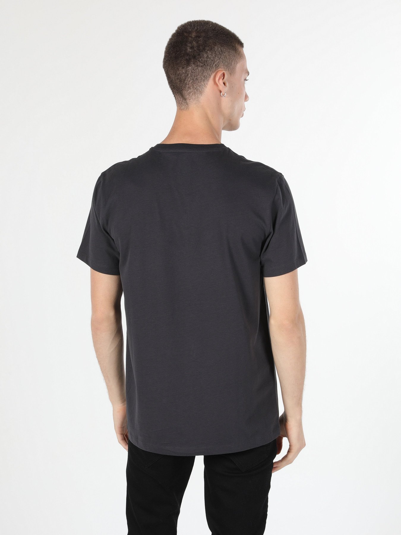 Футболка Colin’s модель CL1059868ANT Фото