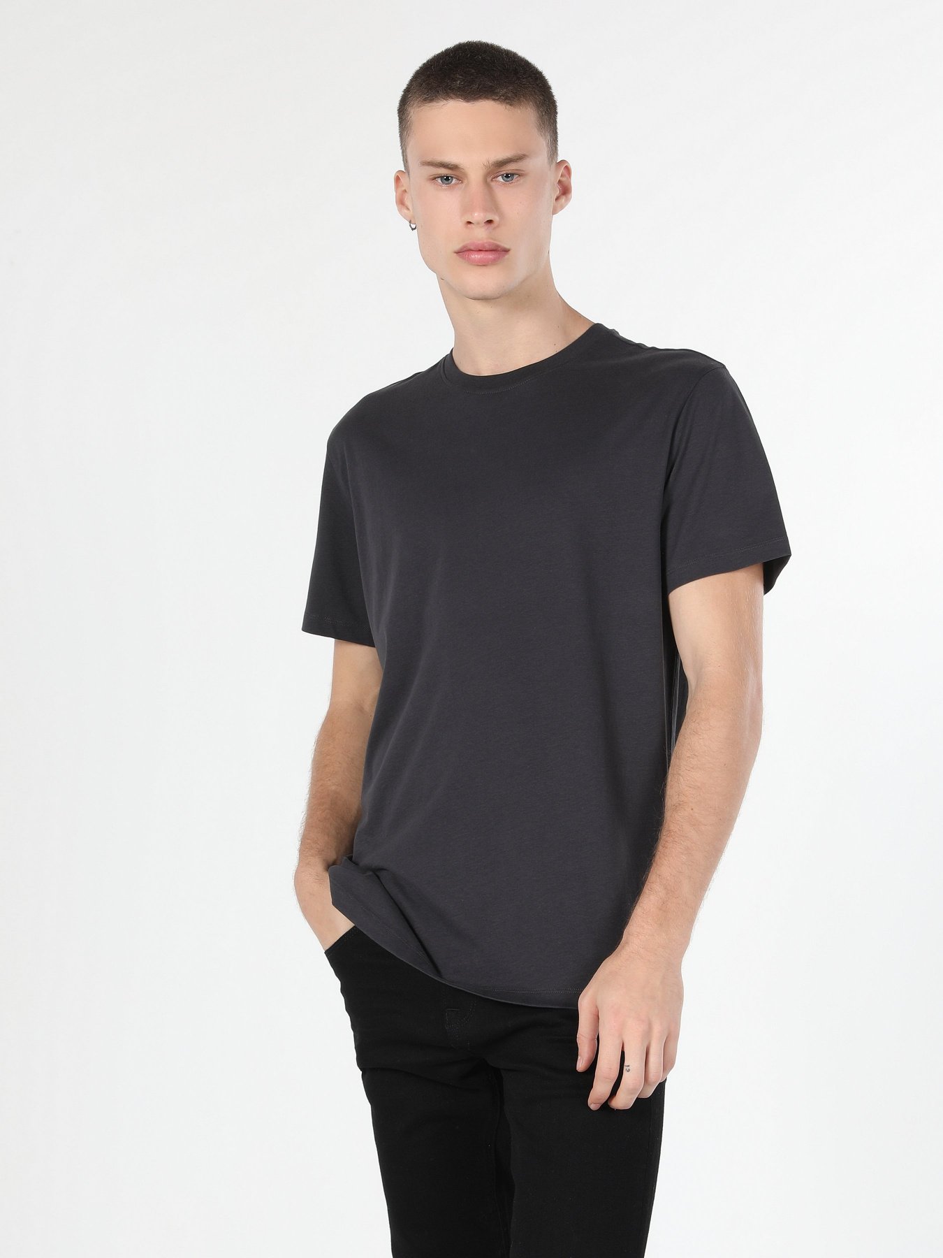 Футболка Colin’s модель CL1059868ANT Фото