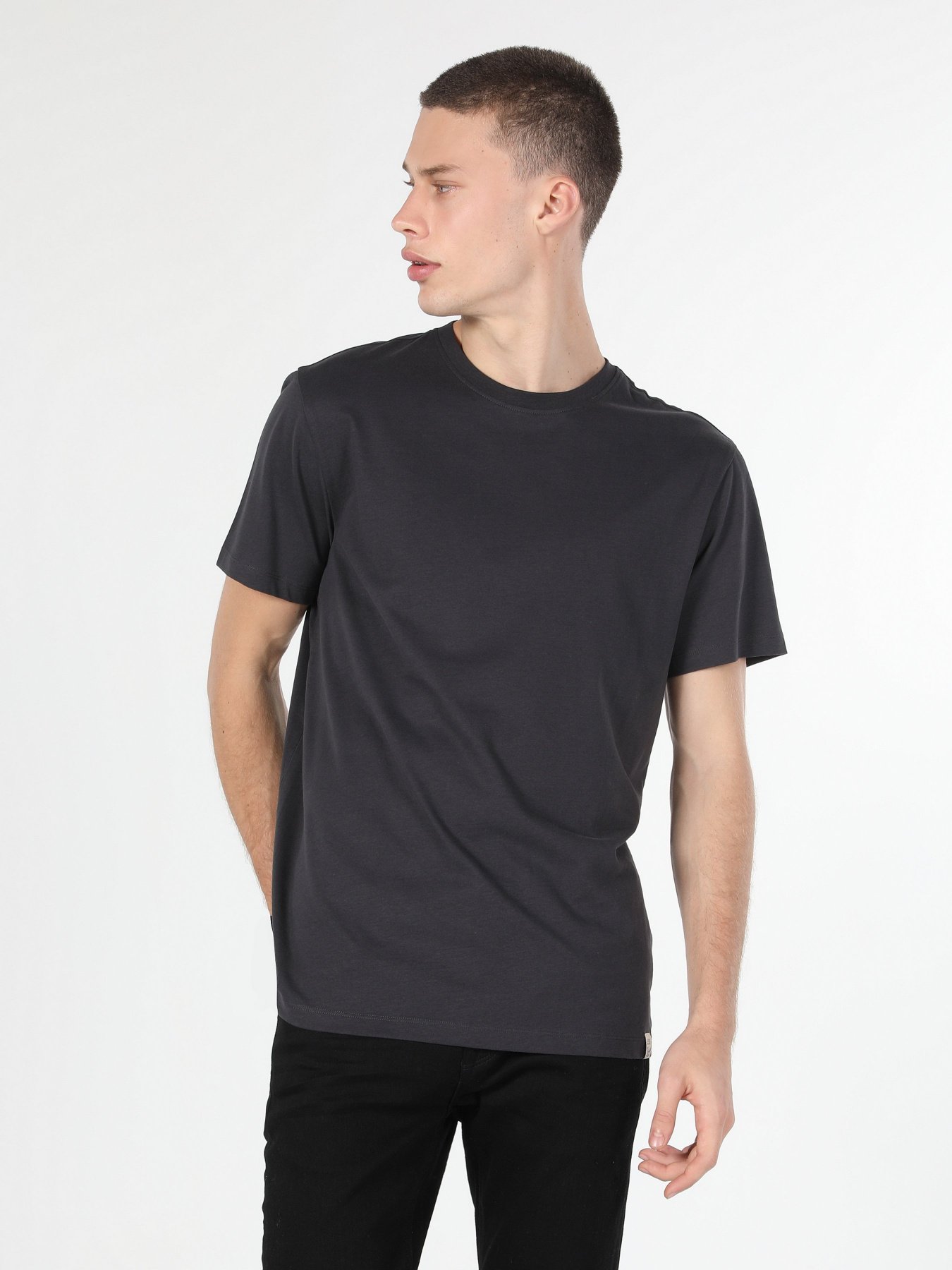 Футболка Colin’s модель CL1059868ANT Фото