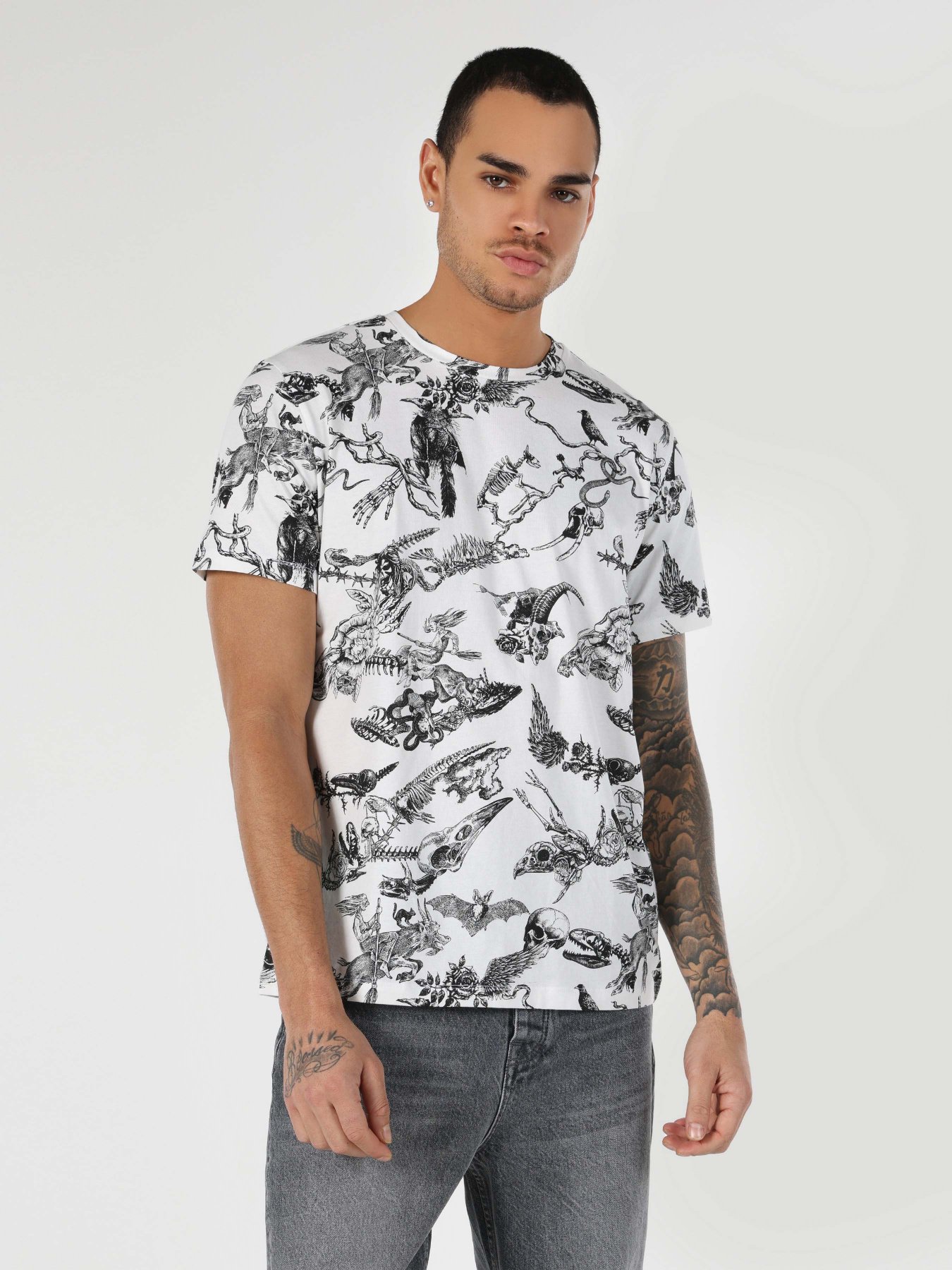 Футболка Colin’s модель CL1061147OFW Фото