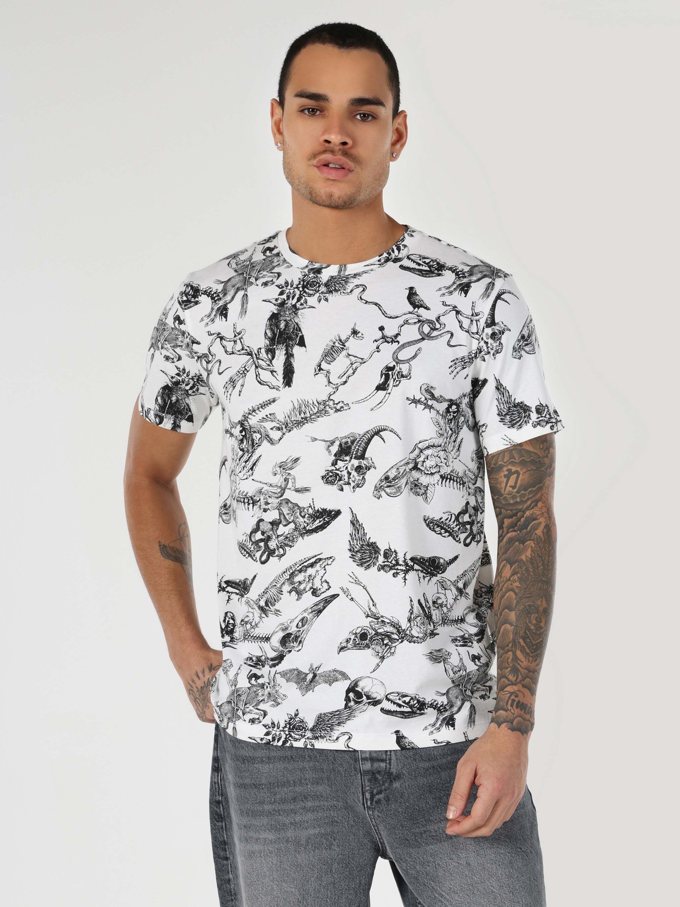 Футболка Colin’s модель CL1061147OFW Фото