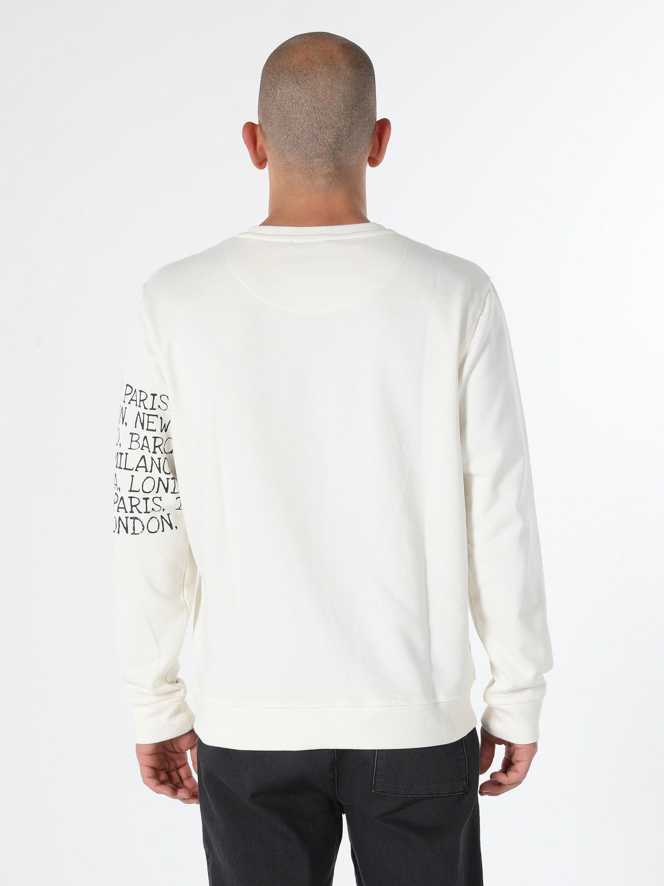 Свитшот Colin’s модель CL1061612OFW Фото